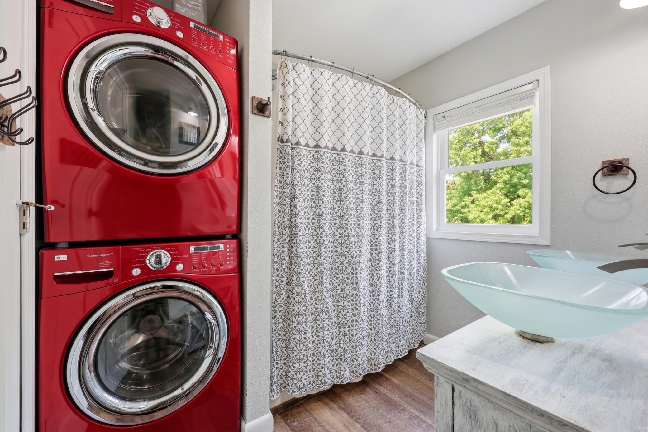 1954 single family home for sale at 811 1st Avenue E in Ada, MN — 6 bed, 5 bath (photo 36 of 61)