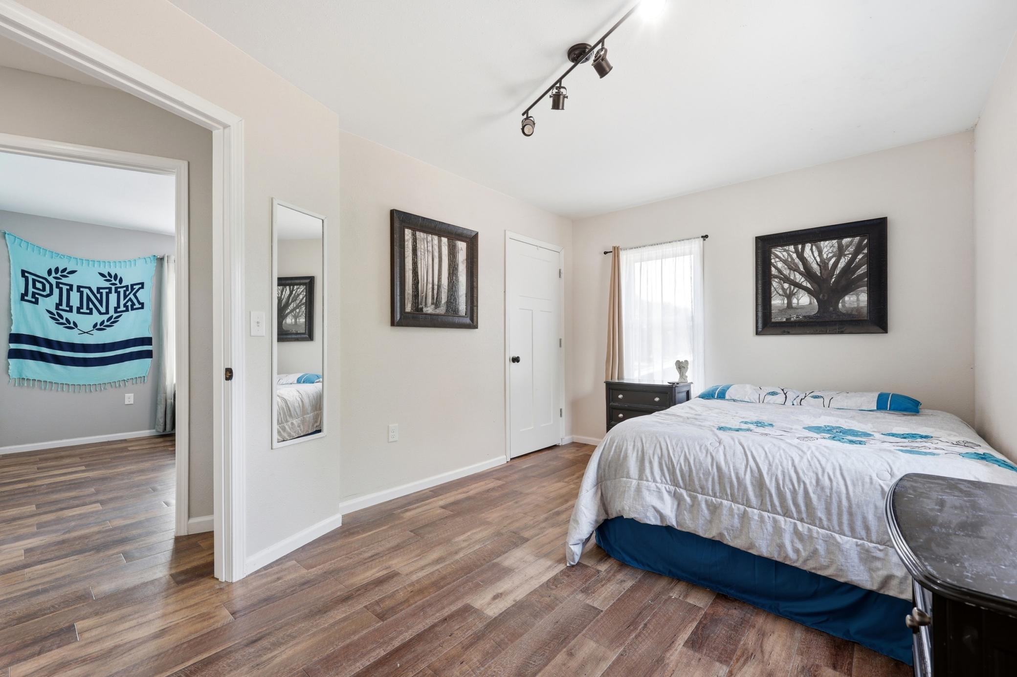 1954 single family home for sale at 811 1st Avenue E in Ada, MN — 6 bed, 5 bath (photo 41 of 61)