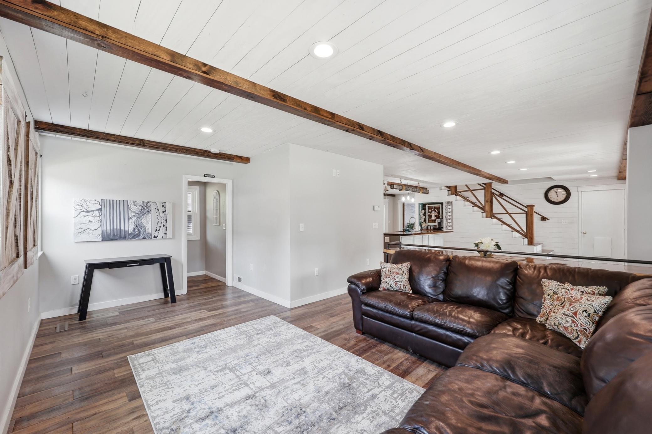1954 single family home for sale at 811 1st Avenue E in Ada, MN — 6 bed, 5 bath (photo 9 of 61)