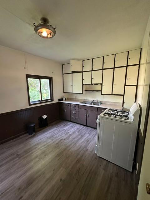 1910 single family home for sale at 514 Conley Avenue S in Thief River Falls, MN — 3 bed, 1 bath (photo 13 of 26)