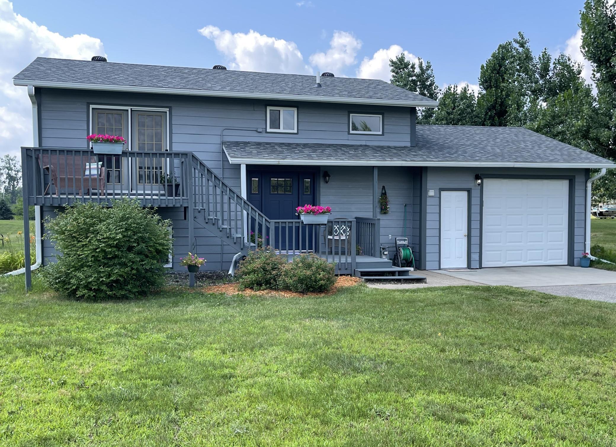 1985 single family home for sale at 121 Merle Court NE in Bemidji, MN — 3 bed, 2 bath