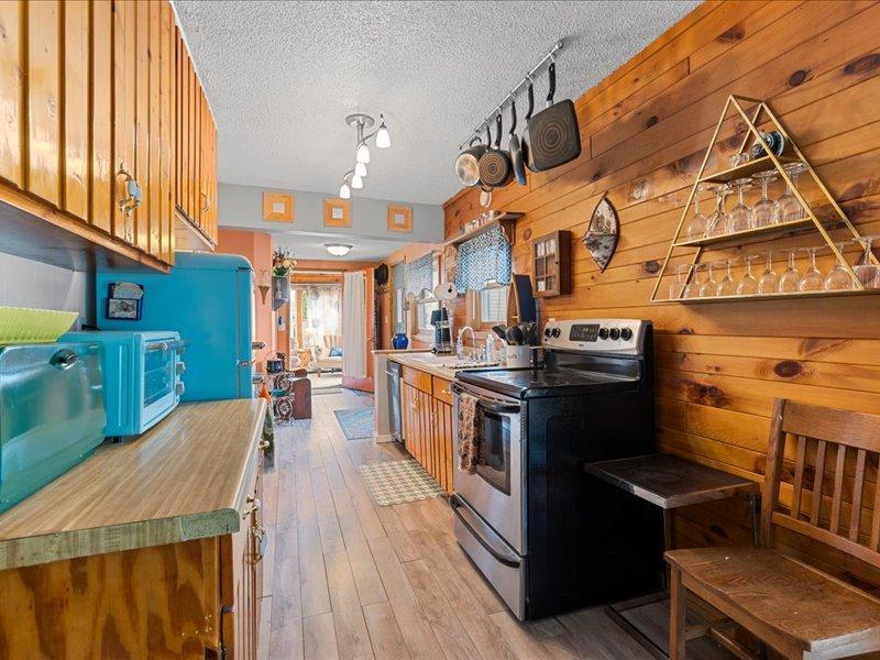 1920 single family home for sale at 23845 State Highway 18 in Deerwood, MN — 2 bed, 2 bath (photo 3 of 43)