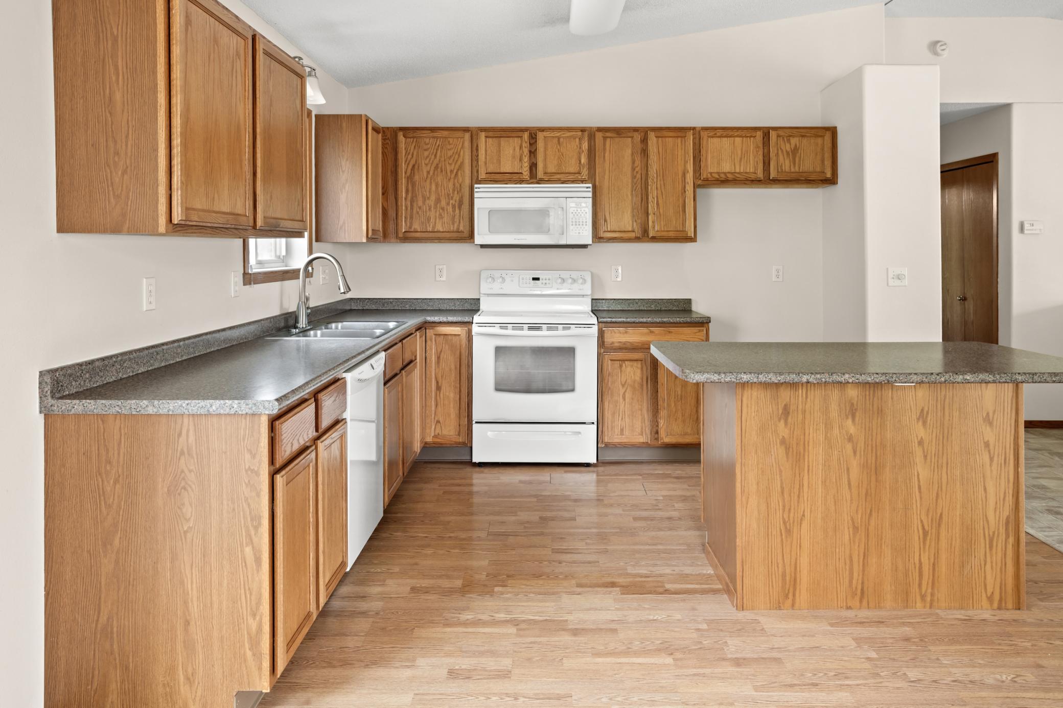 1860 Huntington Lane, West Fargo ND 58078 - Photo 15 of 49
