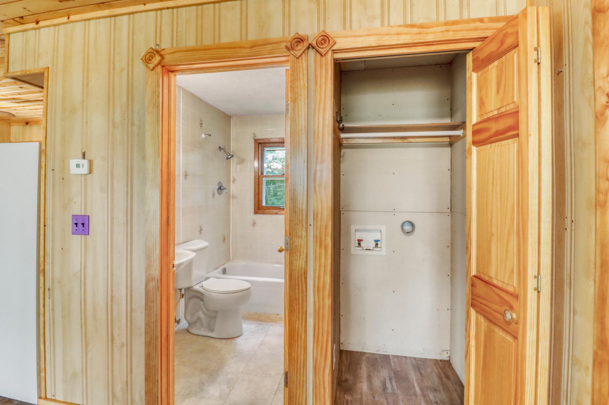 1975 single family home for sale at 32898 Priebs Park Drive in Vergas, MN — 1 bed, 2 bath (photo 19 of 48)