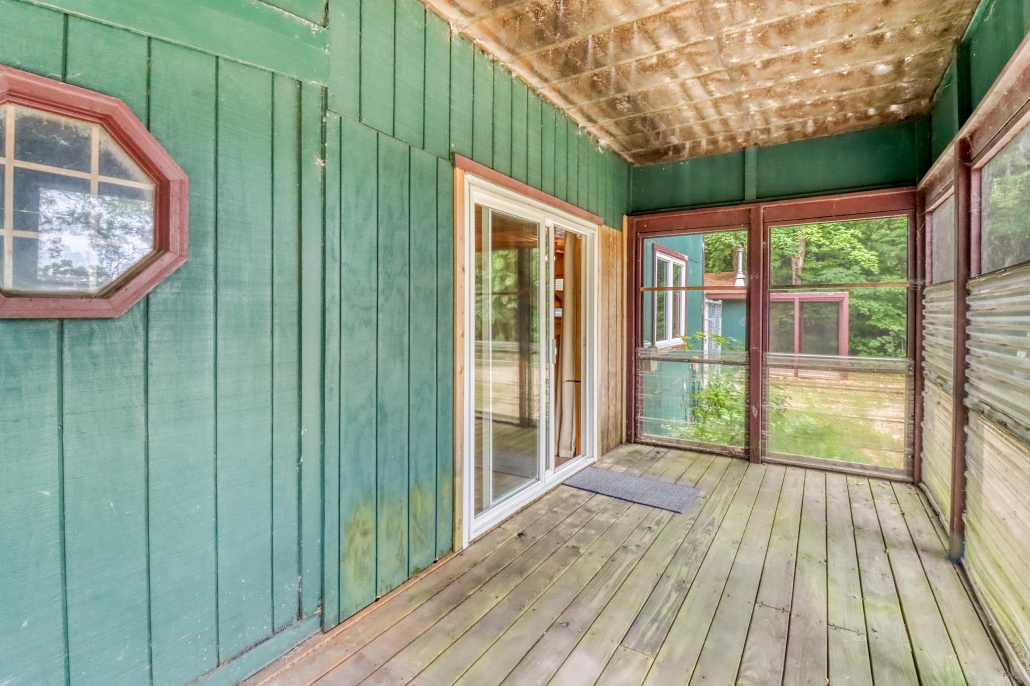 1975 single family home for sale at 32898 Priebs Park Drive in Vergas, MN — 1 bed, 2 bath (photo 22 of 48)