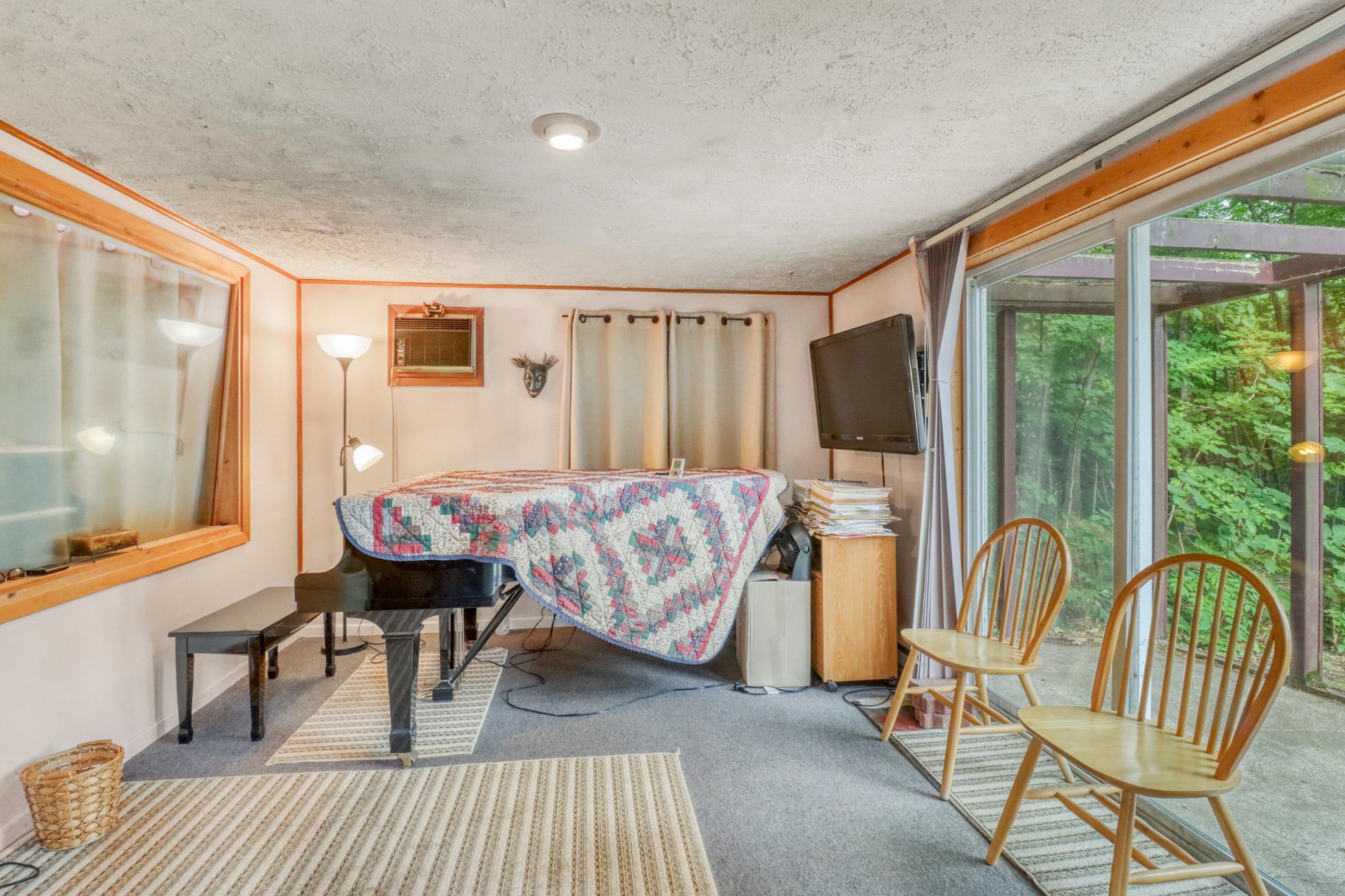 1975 single family home for sale at 32898 Priebs Park Drive in Vergas, MN — 1 bed, 2 bath (photo 41 of 48)