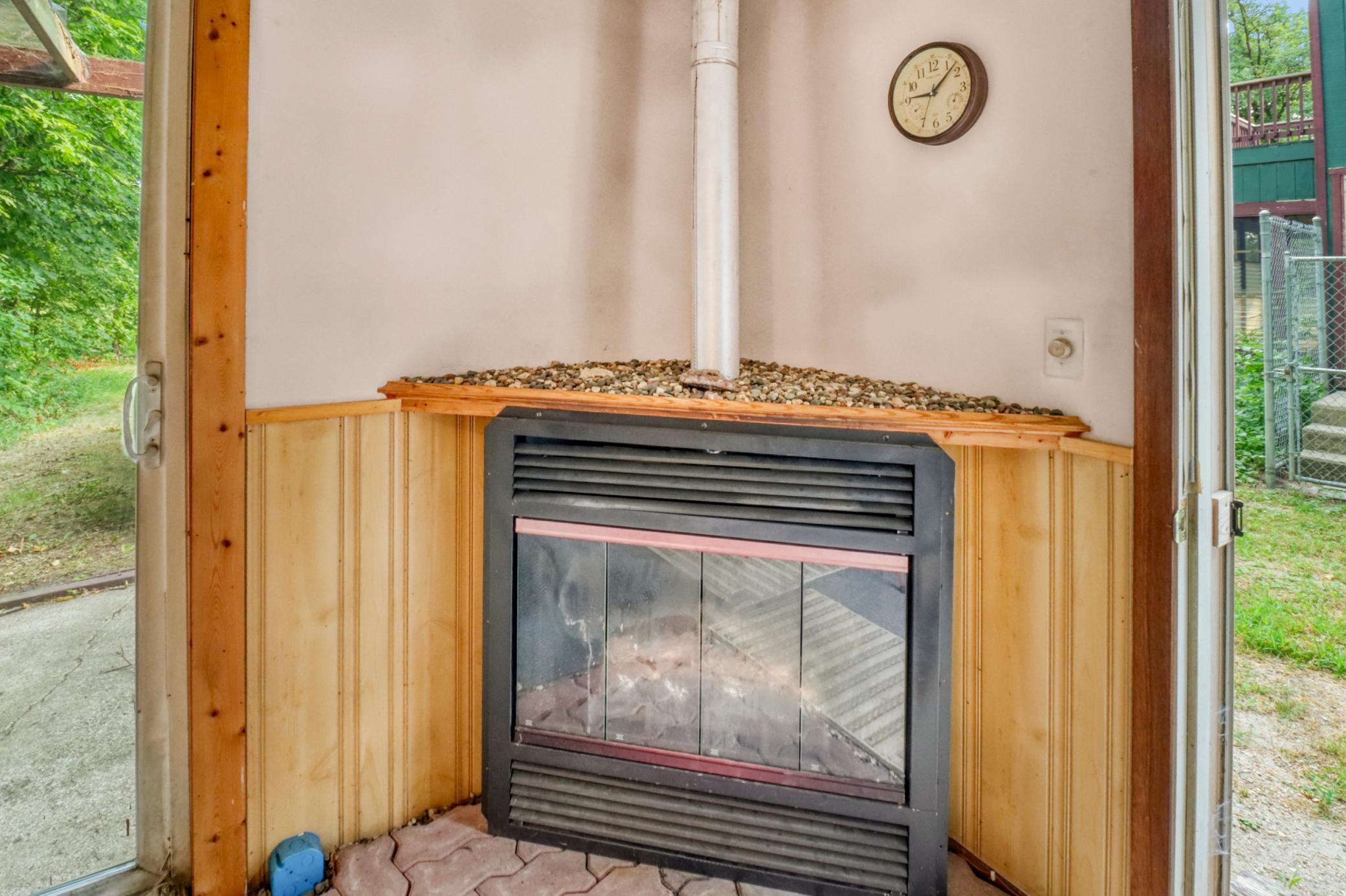 1975 single family home for sale at 32898 Priebs Park Drive in Vergas, MN — 1 bed, 2 bath (photo 43 of 48)