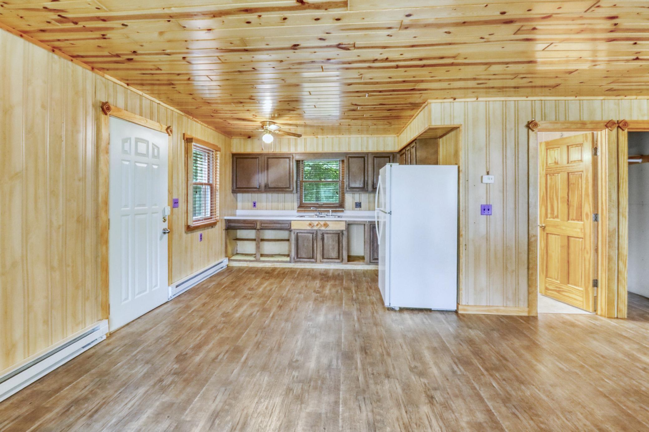 1975 single family home for sale at 32898 Priebs Park Drive in Vergas, MN — 1 bed, 2 bath (photo 8 of 48)