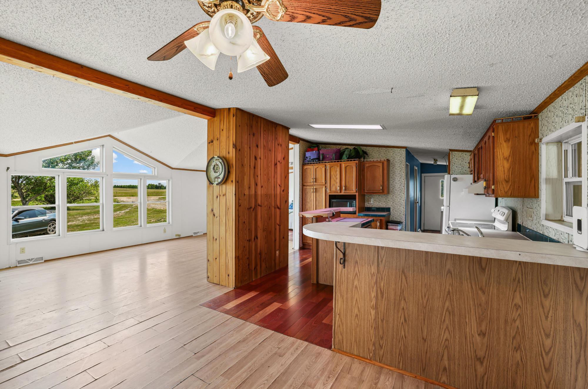 1997 single family home for sale at 19751 165th Avenue in Park Rapids, MN — 3 bed, 2 bath (photo 9 of 33)