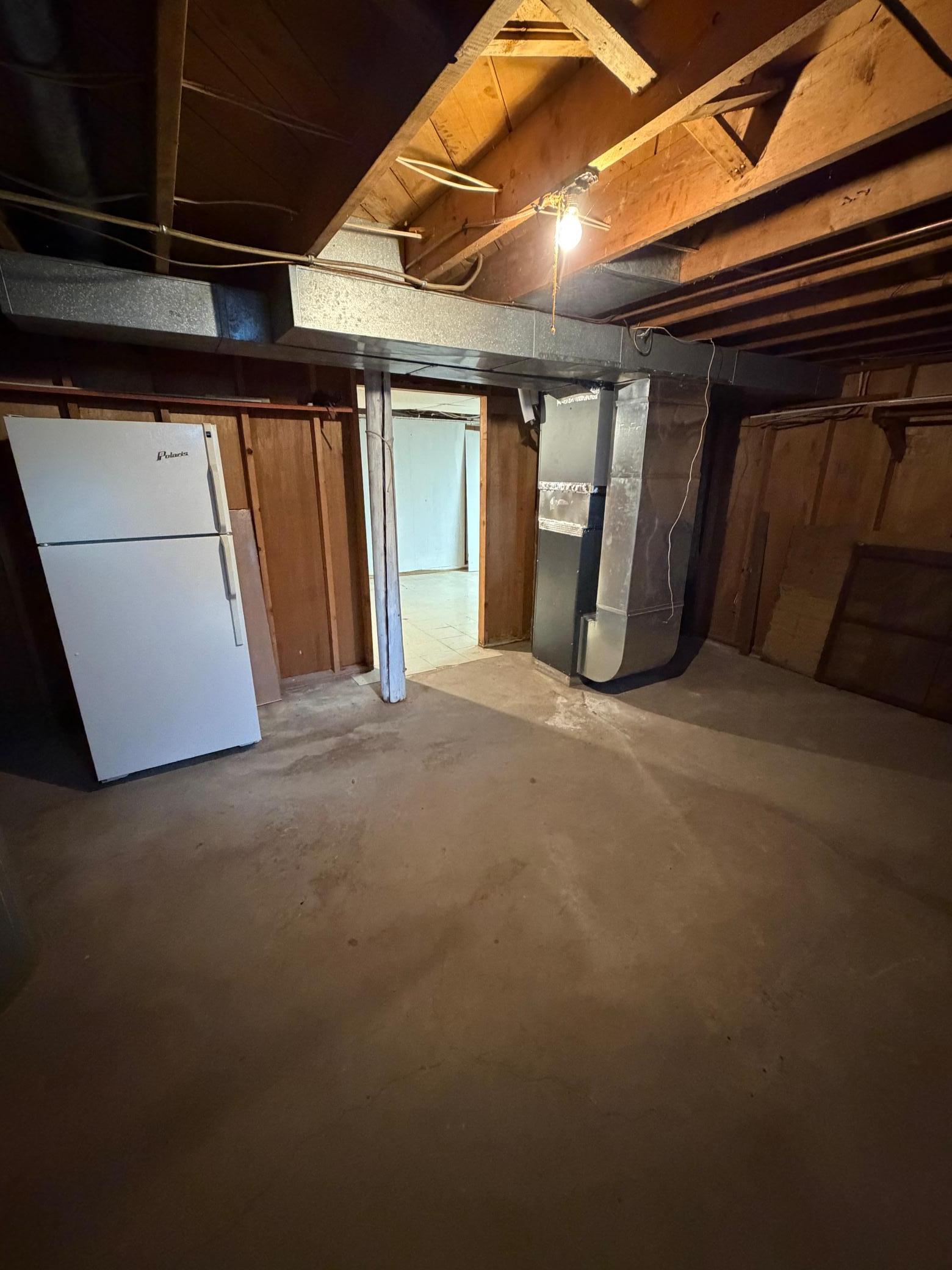 1957 single family home for sale at 610 S Main Street in Badger, MN — 3 bed, 1 bath (photo 15 of 23)