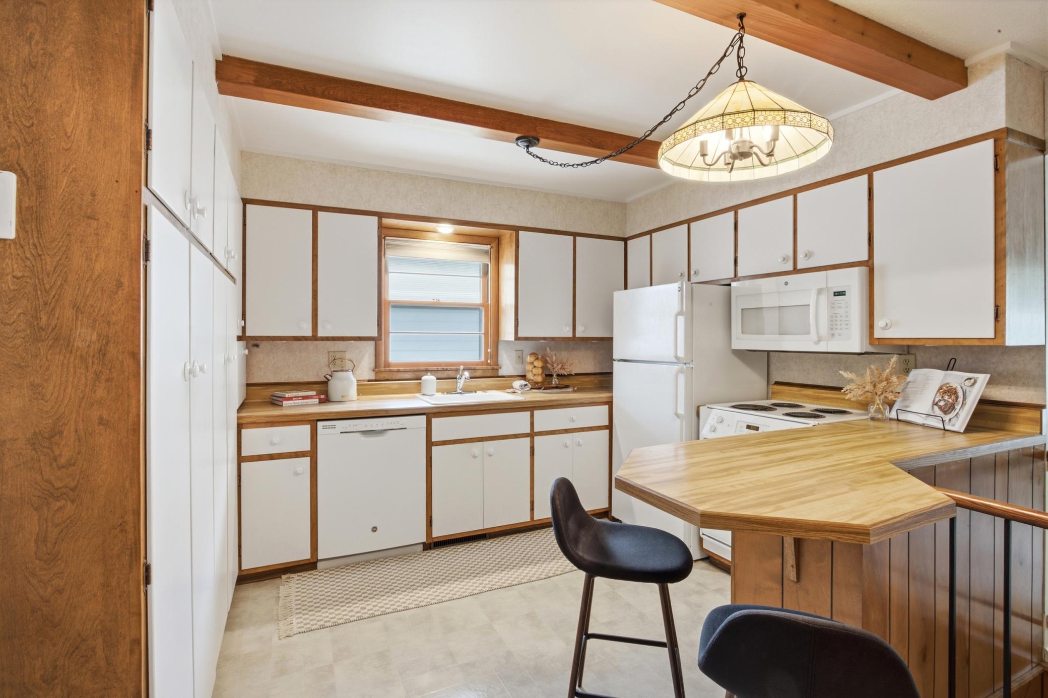 1208 18th Street S, Moorhead MN 56560 - Photo 10 of 39