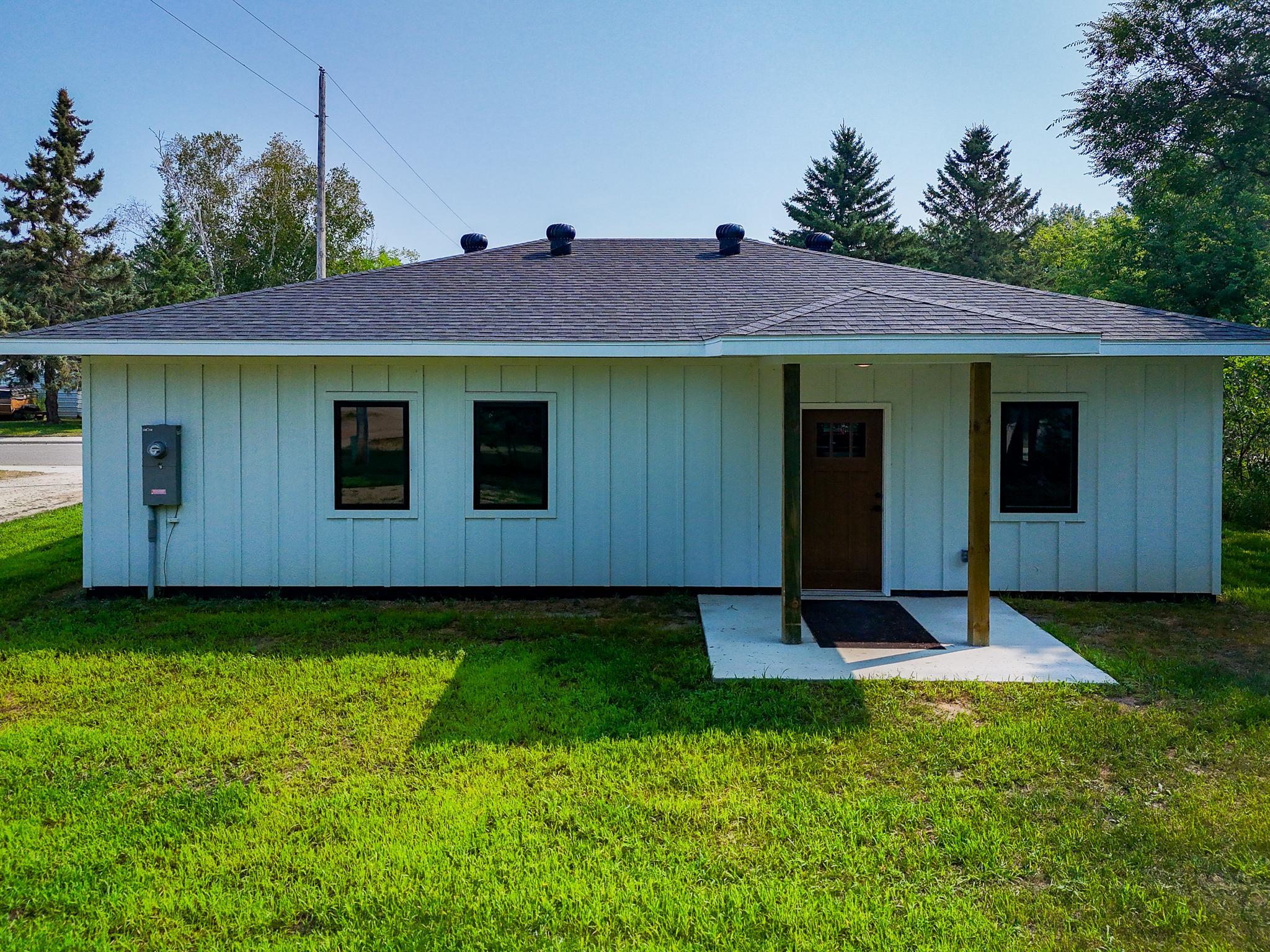 2026 single family home for sale at 75 2nd Avenue NE in Laporte, MN — 3 bed, 2 bath (photo 4 of 32)