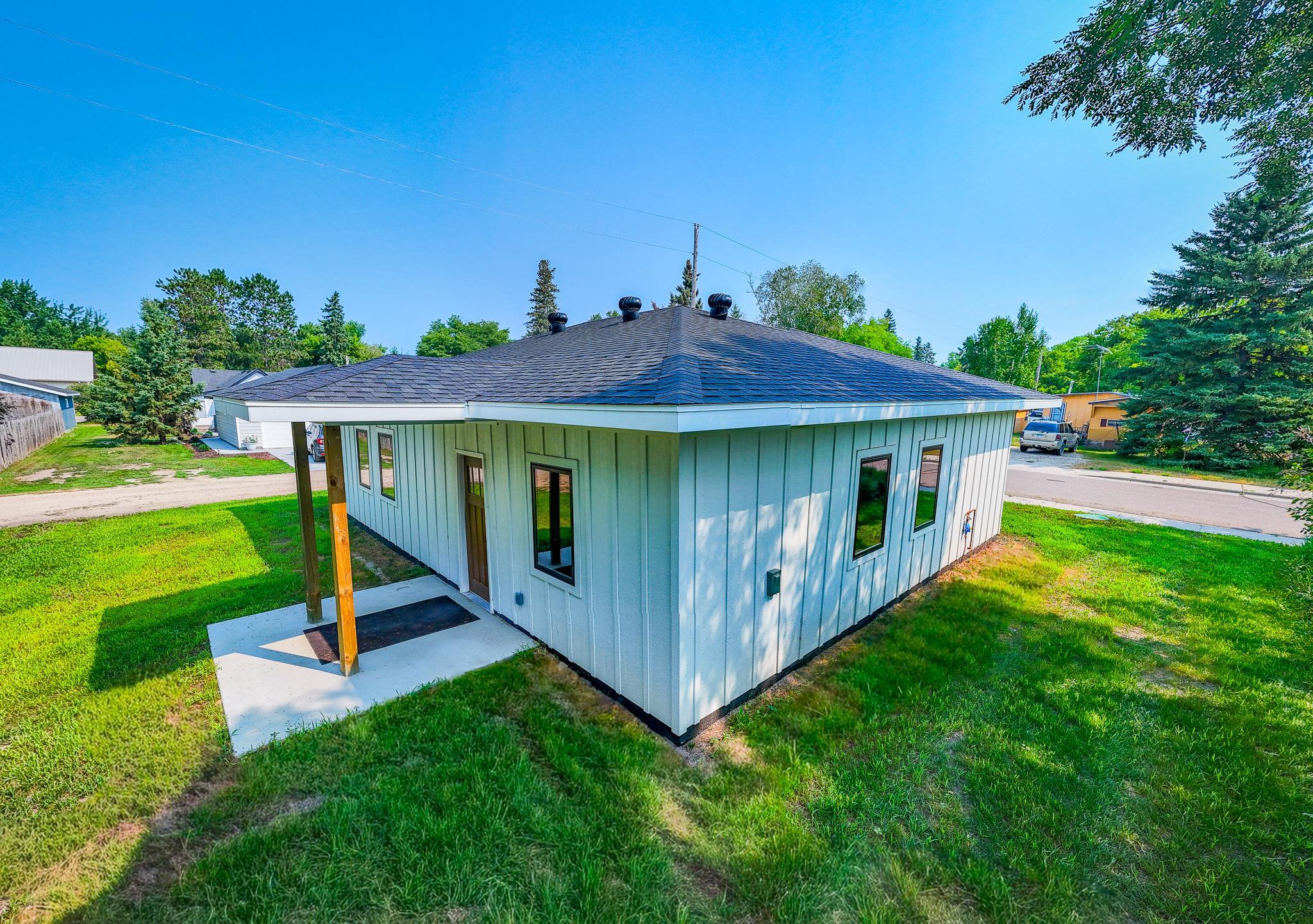2026 single family home for sale at 75 2nd Avenue NE in Laporte, MN — 3 bed, 2 bath (photo 6 of 32)