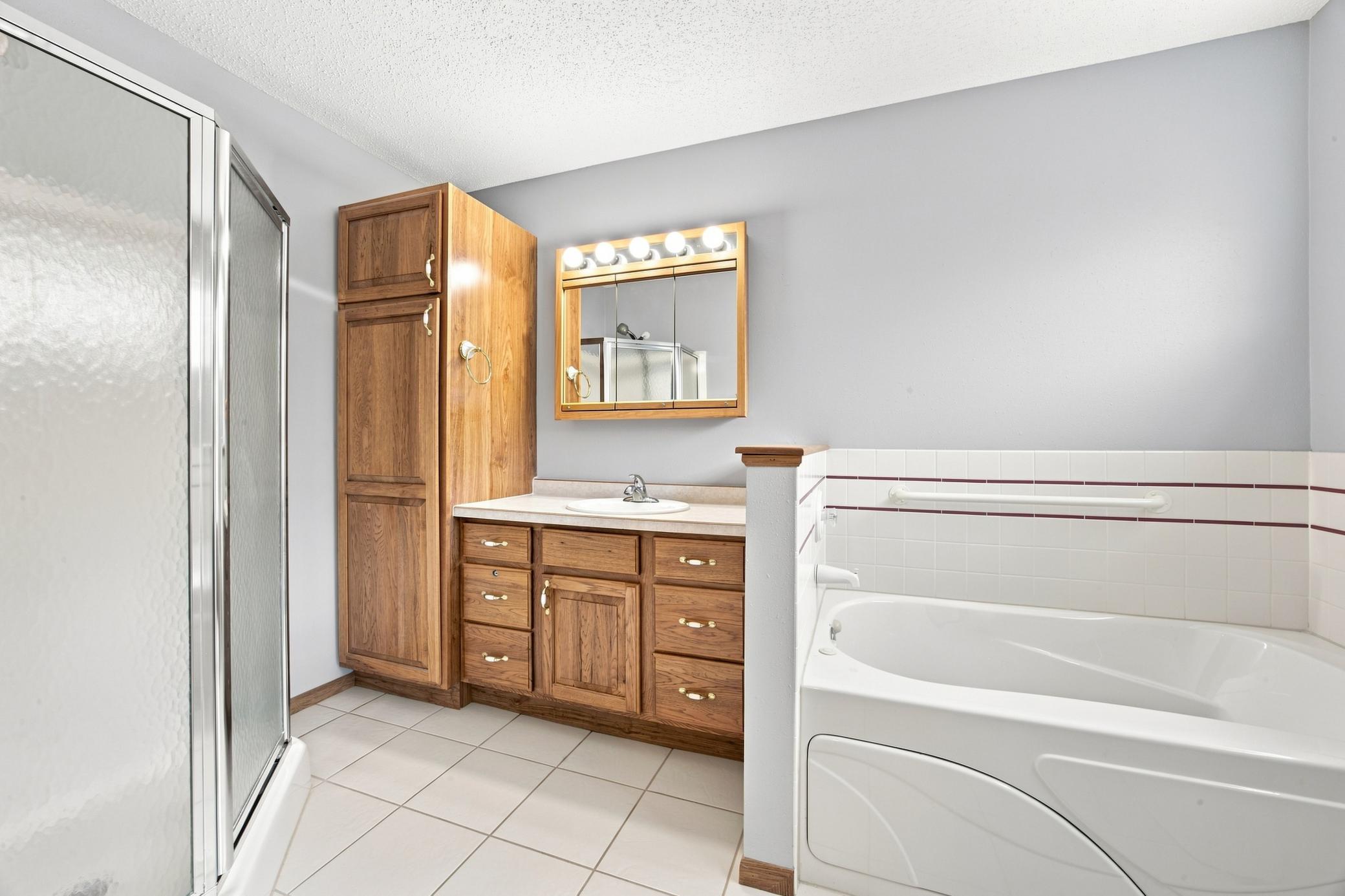 843 12 1/2 Avenue W, West Fargo ND 58078 - Photo 12 of 24