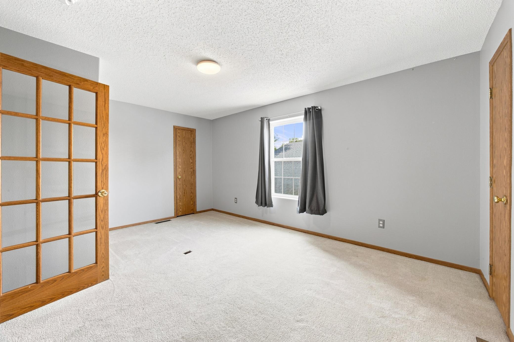 843 12 1/2 Avenue W, West Fargo ND 58078 - Photo 18 of 24