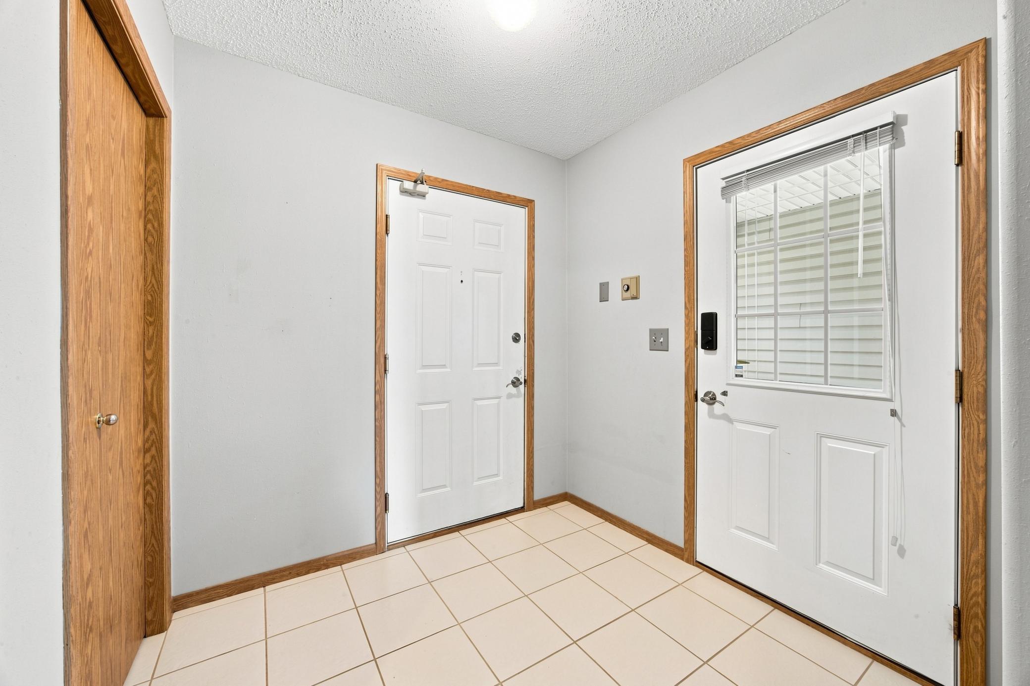 843 12 1/2 Avenue W, West Fargo ND 58078 - Photo 3 of 24