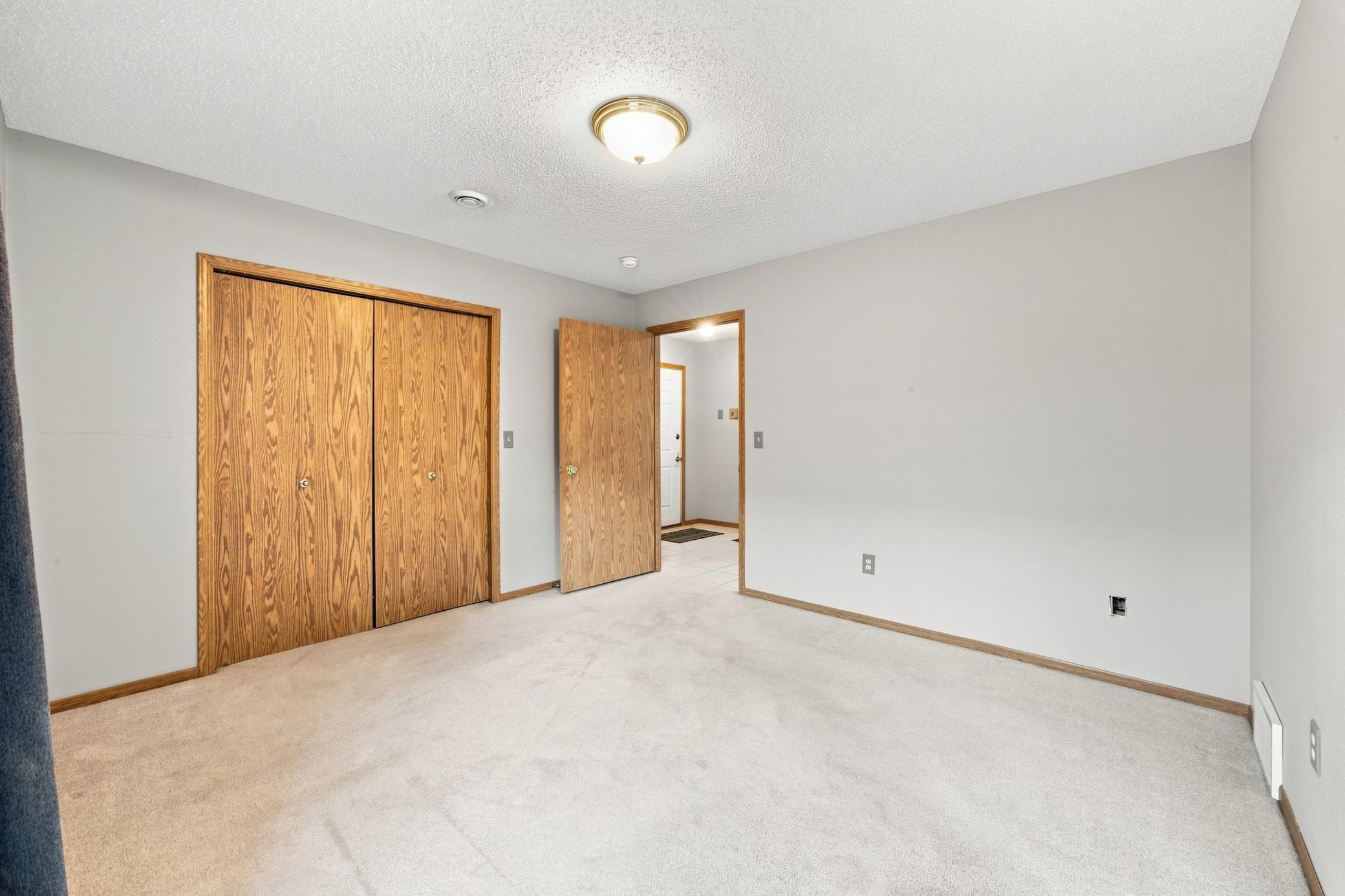 843 12 1/2 Avenue W, West Fargo ND 58078 - Photo 10 of 24