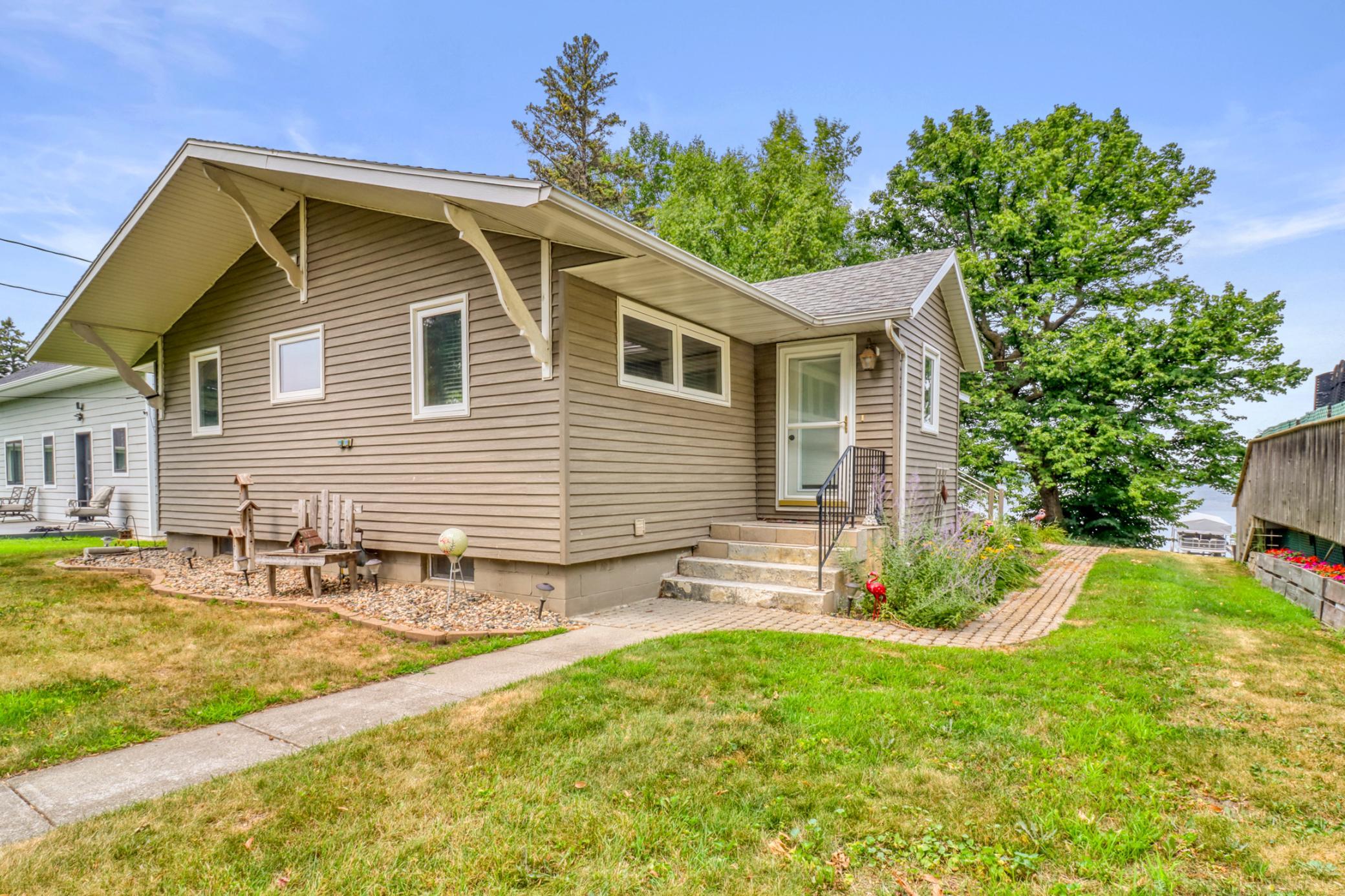672 S Shore Drive, Detroit Lakes MN 56501 - Photo 3 of 66