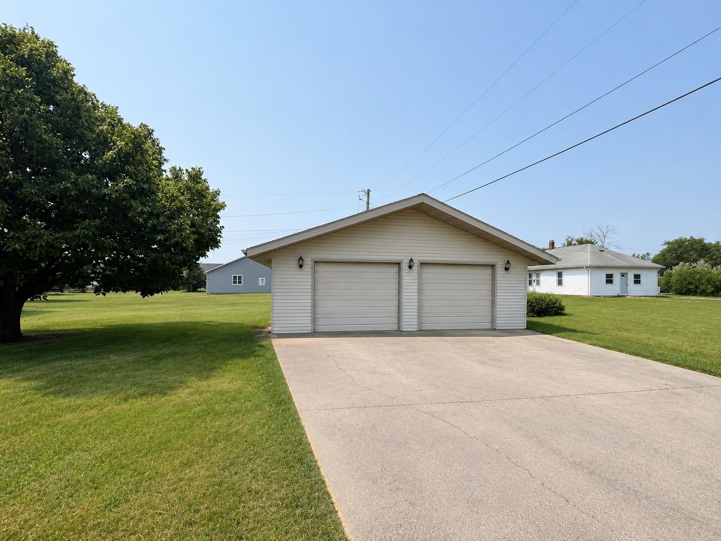 325 2nd Street NW, Hillsboro ND 58045 - Photo 21 of 22