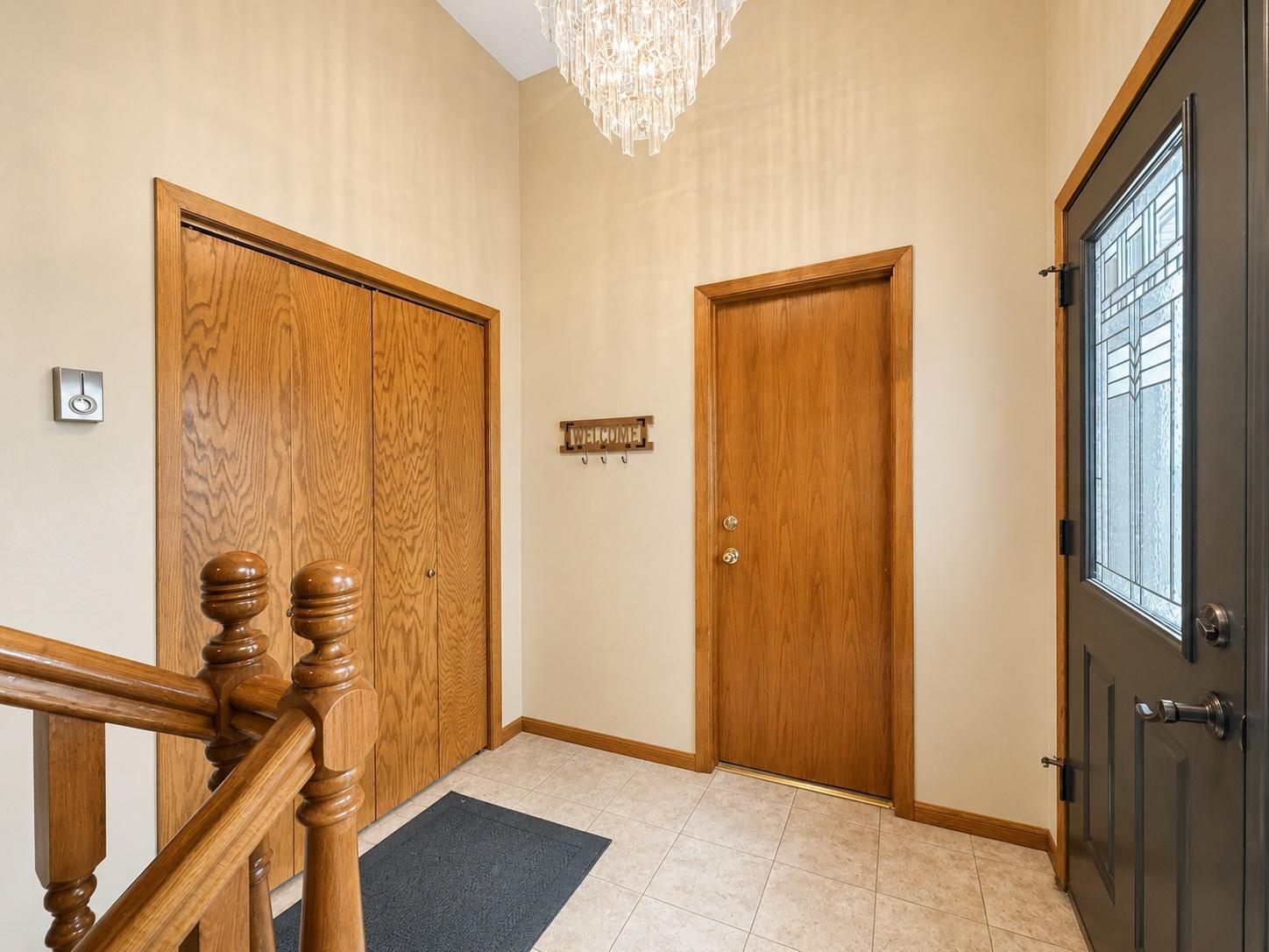 325 2nd Street NW, Hillsboro ND 58045 - Photo 4 of 22
