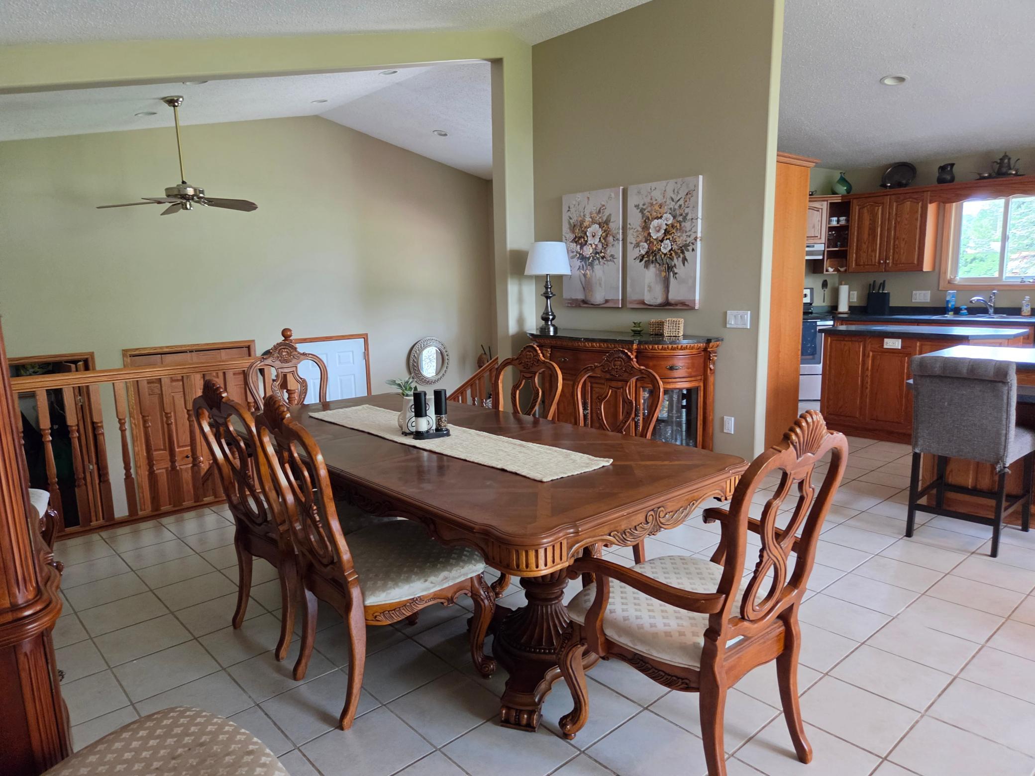 2001 single family home for sale at 1872 State Highway 11 SE in Baudette, MN — 5 bed, 3 bath (photo 13 of 24)