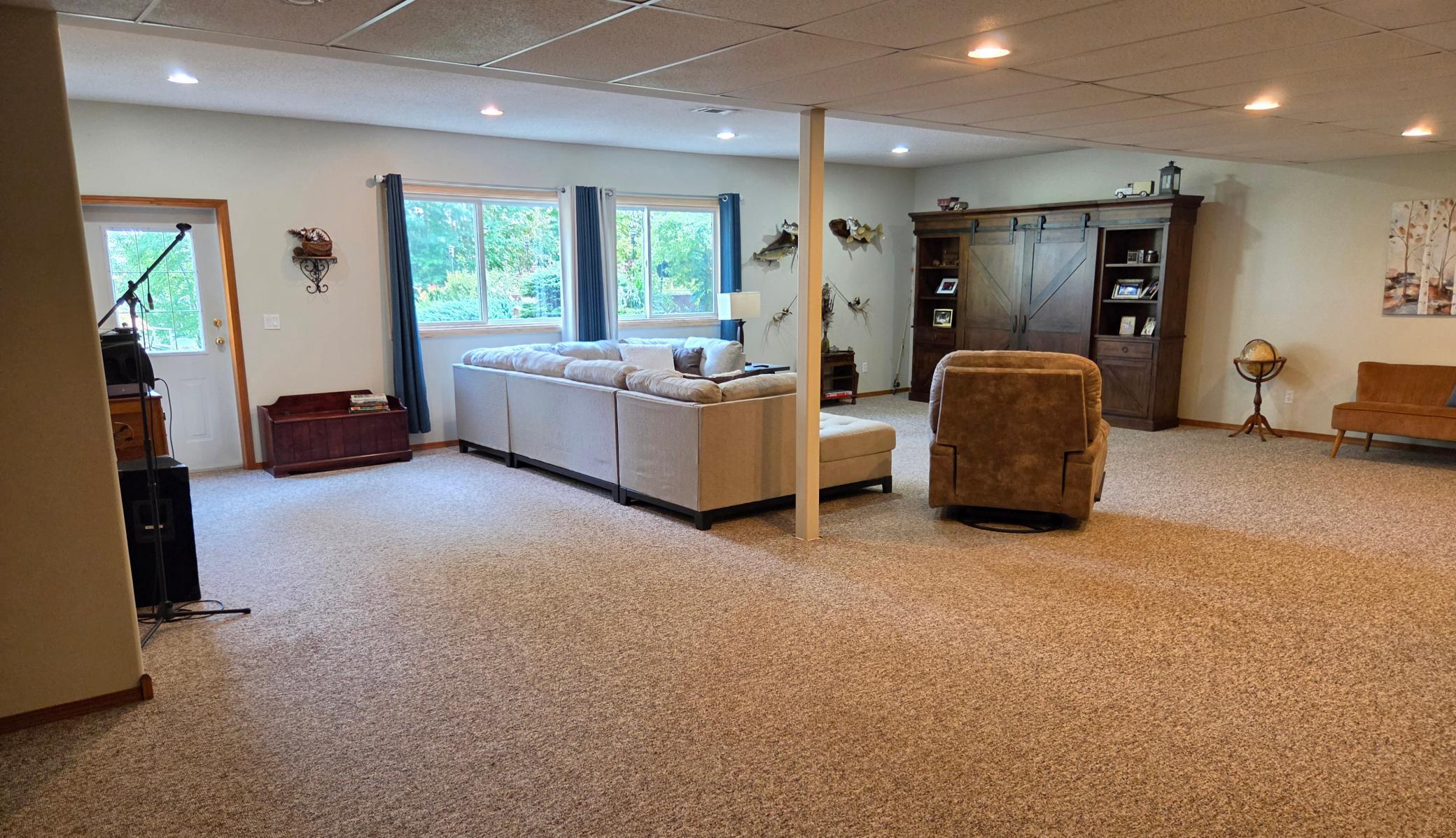 2001 single family home for sale at 1872 State Highway 11 SE in Baudette, MN — 5 bed, 3 bath (photo 21 of 24)