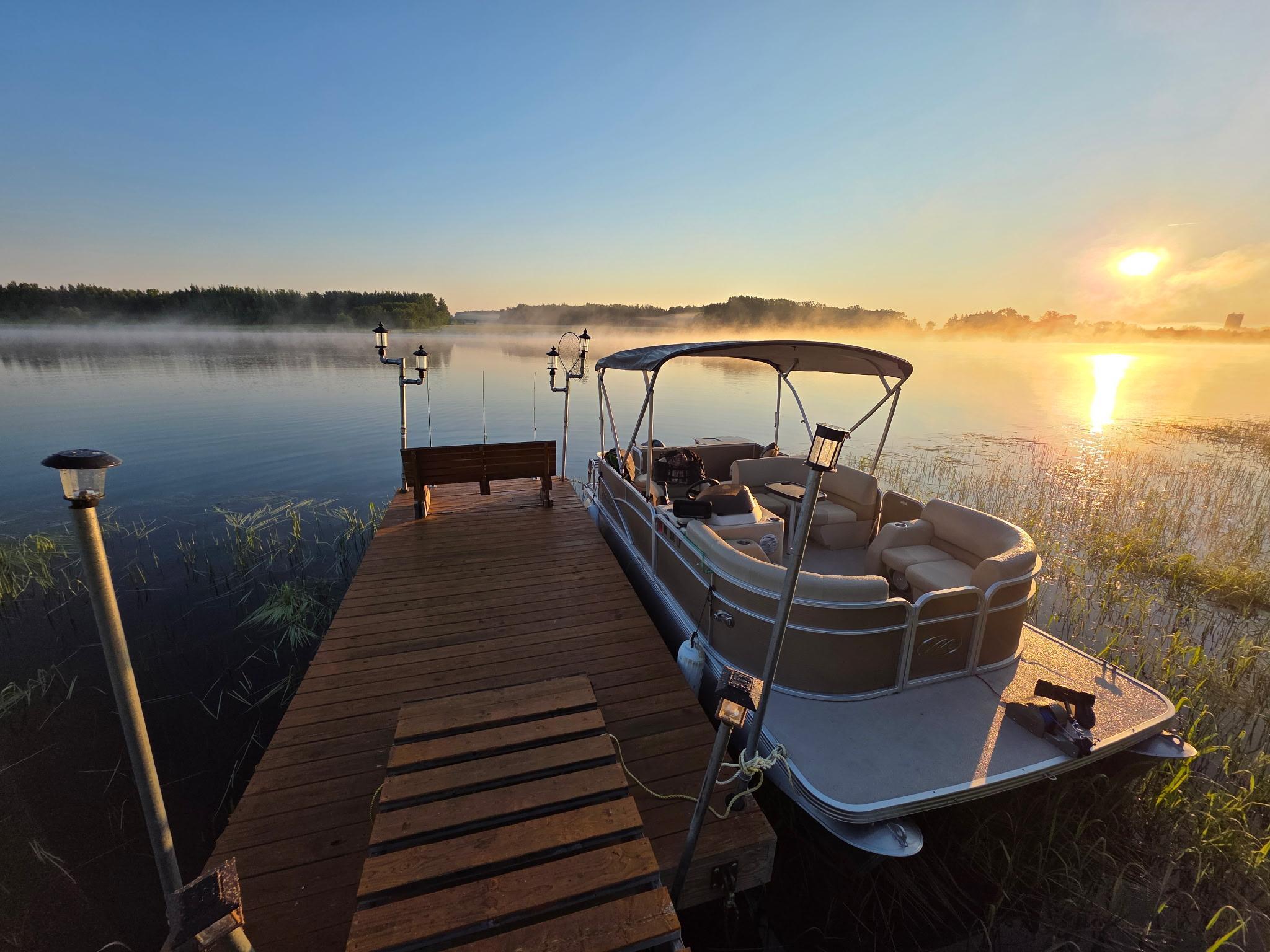 2001 single family home for sale at 1872 State Highway 11 SE in Baudette, MN — 5 bed, 3 bath (photo 8 of 24)