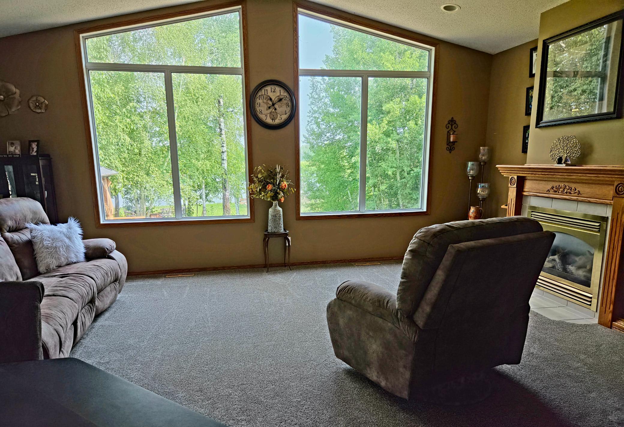 2001 single family home for sale at 1872 State Highway 11 SE in Baudette, MN — 5 bed, 3 bath (photo 10 of 24)