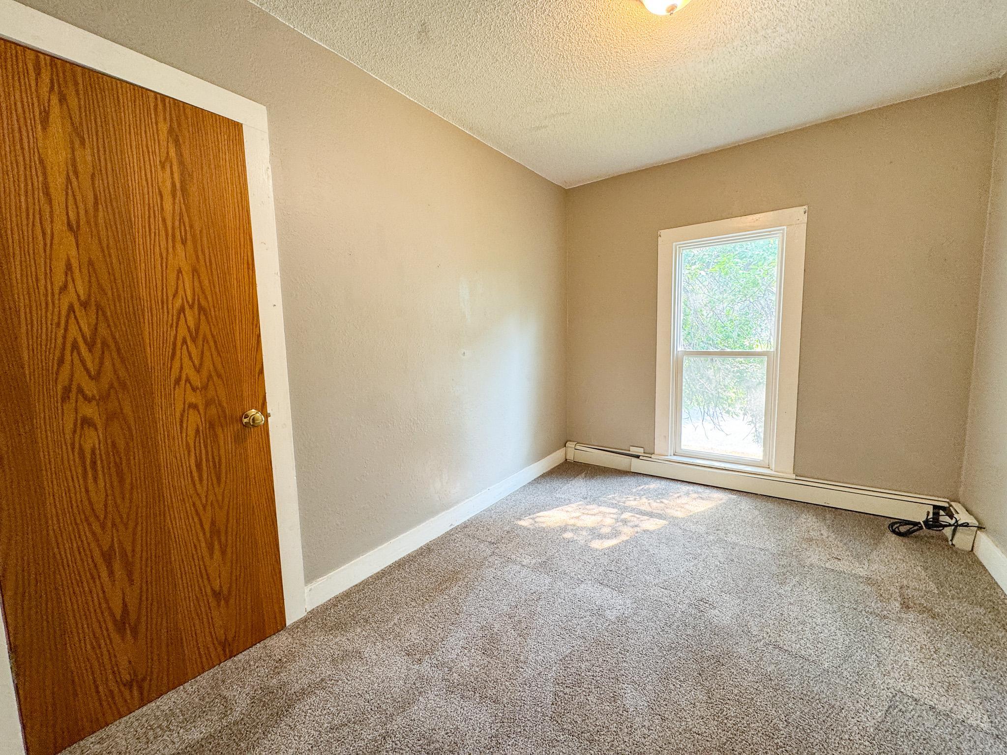 127 E Summit Avenue, Fergus Falls MN 56537 - Photo 25 of 41