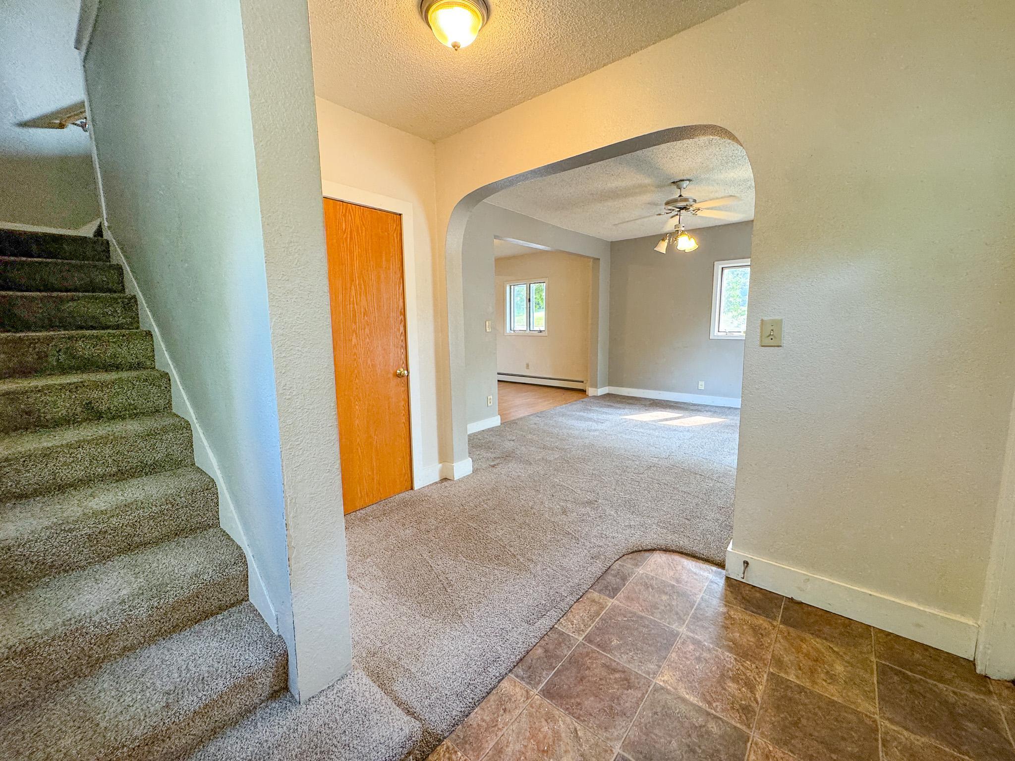 127 E Summit Avenue, Fergus Falls MN 56537 - Photo 4 of 41