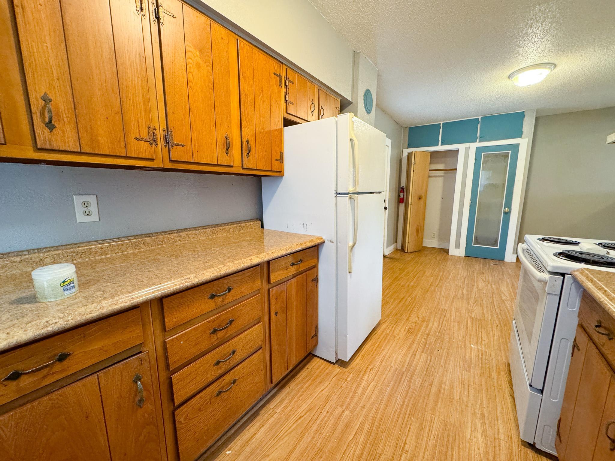 127 E Summit Avenue, Fergus Falls MN 56537 - Photo 8 of 41