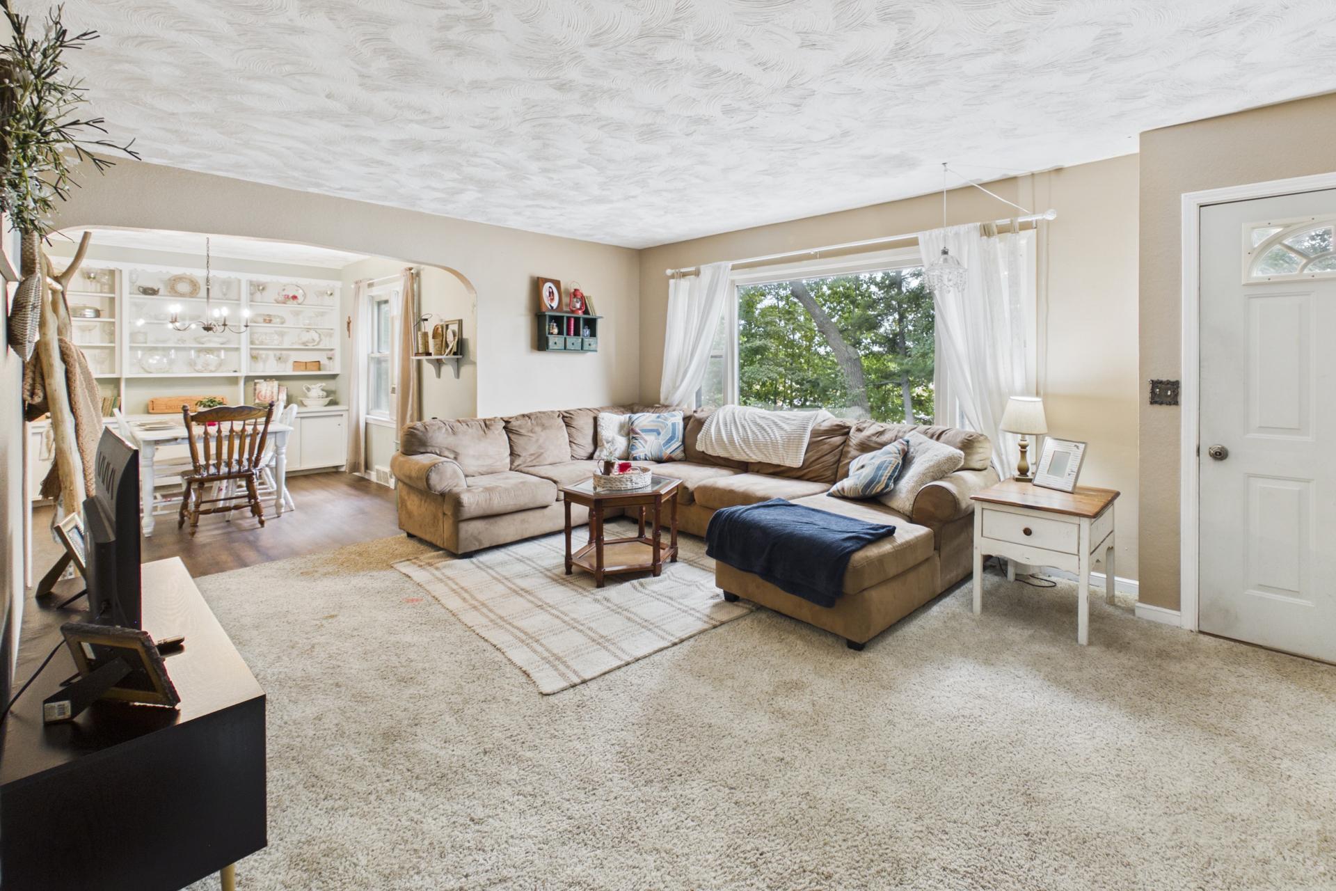 1950 single family home for sale at 11398 Wonderland Park Circle in Brainerd, MN — 3 bed, 1 bath (photo 6 of 22)