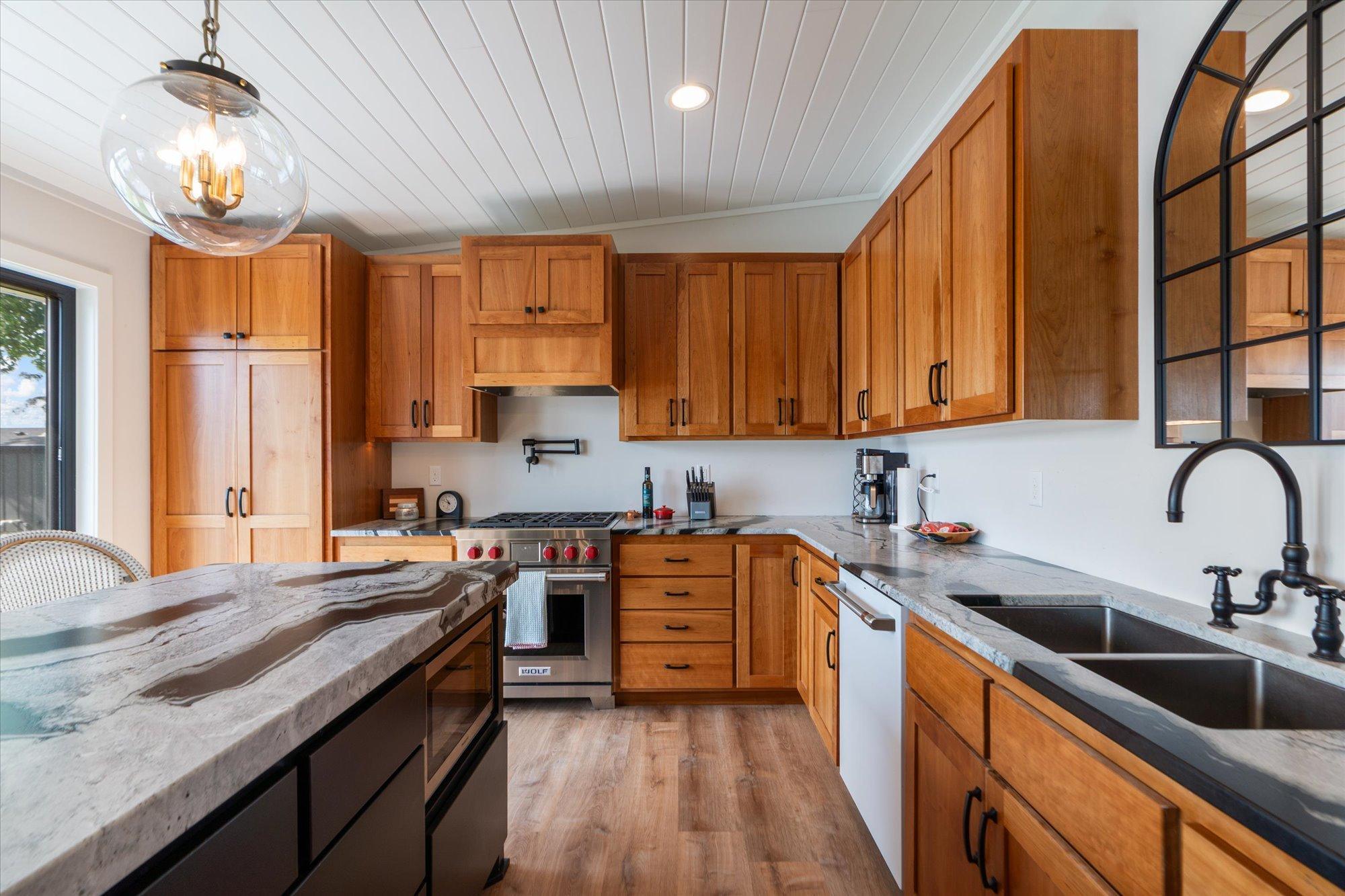 1967 single family home for sale at 16161 Pine Lure Drive in Crosslake, MN — 4 bed, 3 bath (photo 9 of 52)