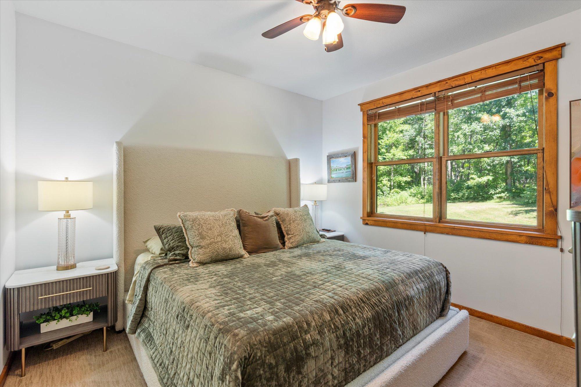 2013 single family home for sale at 33006 Big Pine Hollow Road in Crosslake, MN — 3 bed, 1 bath (photo 15 of 38)