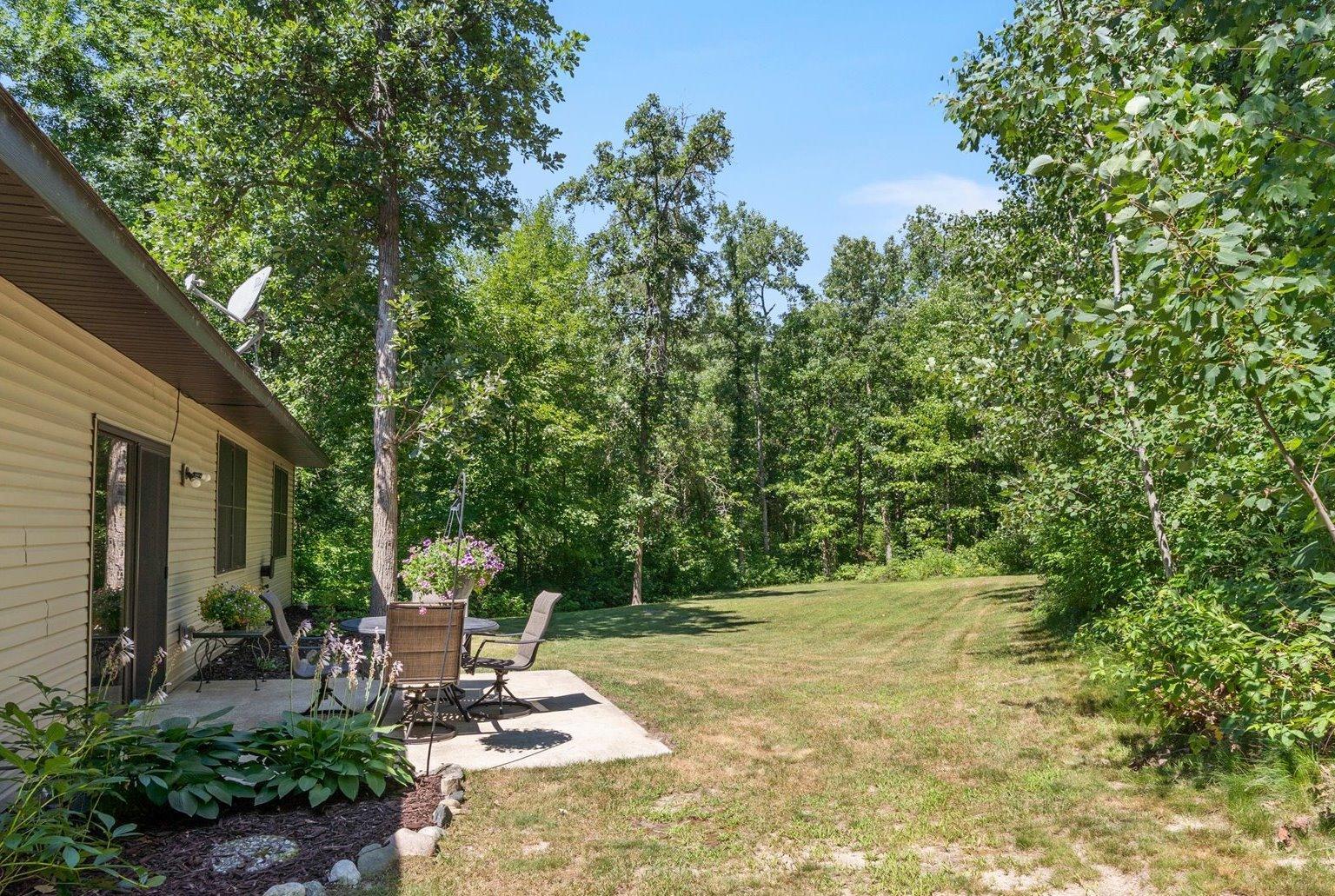 2013 single family home for sale at 33006 Big Pine Hollow Road in Crosslake, MN — 3 bed, 1 bath (photo 31 of 38)