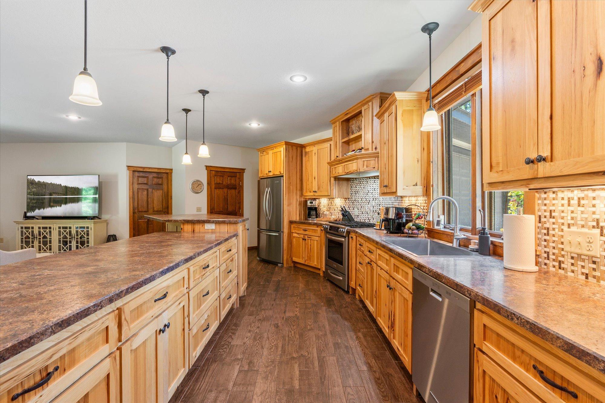 2013 single family home for sale at 33006 Big Pine Hollow Road in Crosslake, MN — 3 bed, 1 bath (photo 7 of 38)