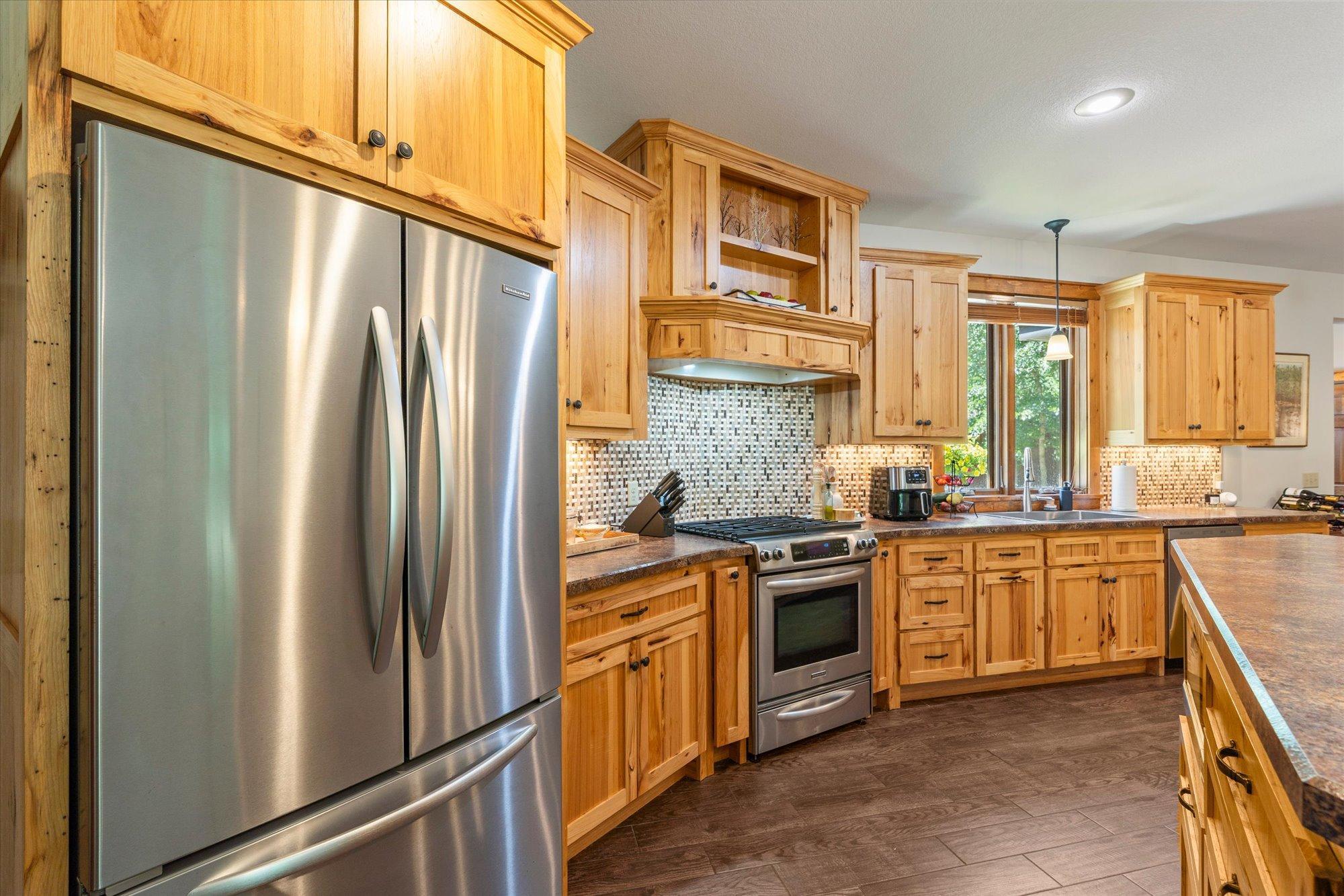 2013 single family home for sale at 33006 Big Pine Hollow Road in Crosslake, MN — 3 bed, 1 bath (photo 8 of 38)