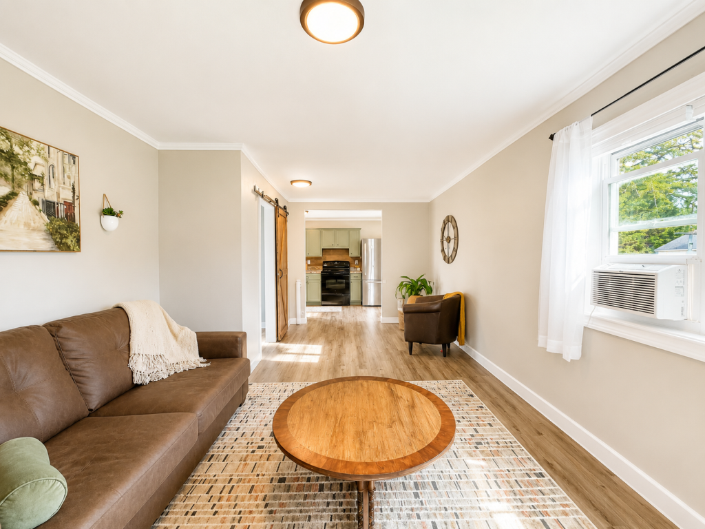 1920 single family home for sale at 302 Mitchell Street in Coleraine, MN — 4 bed, 2 bath (photo 3 of 30)