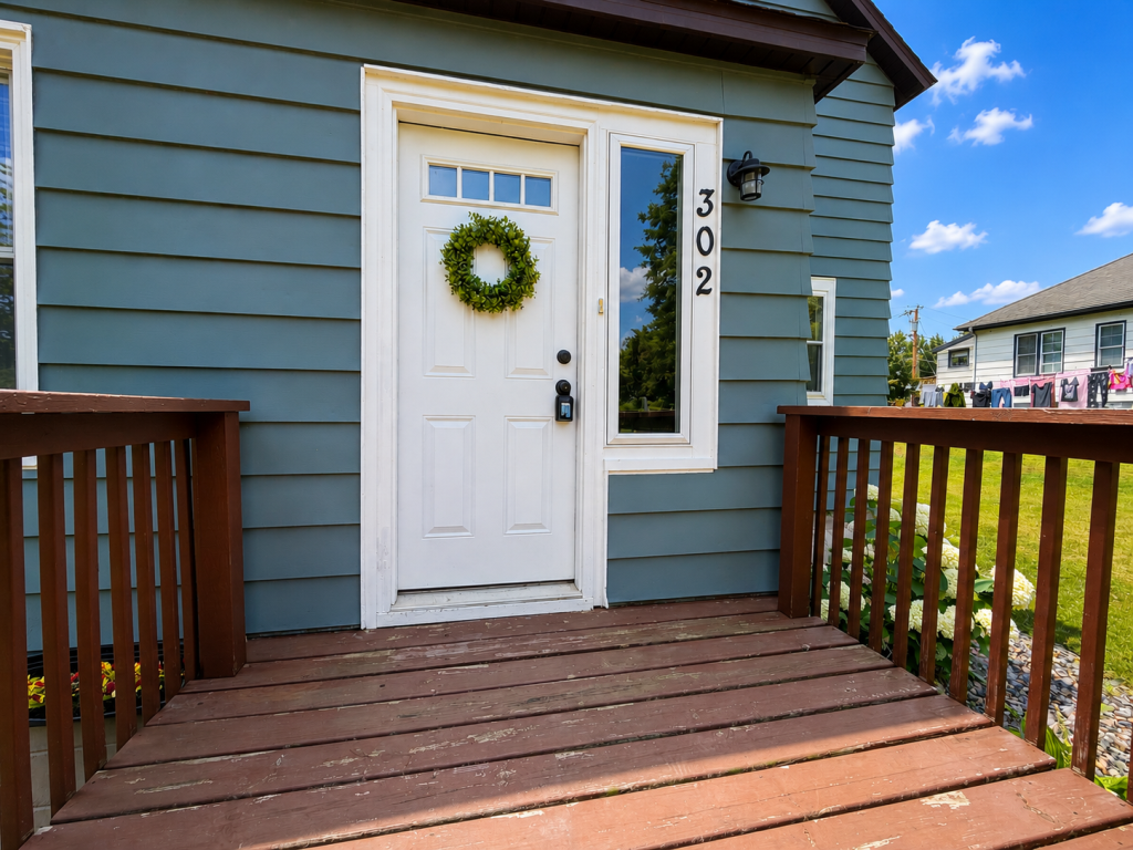 1920 single family home for sale at 302 Mitchell Street in Coleraine, MN — 4 bed, 2 bath (photo 29 of 30)