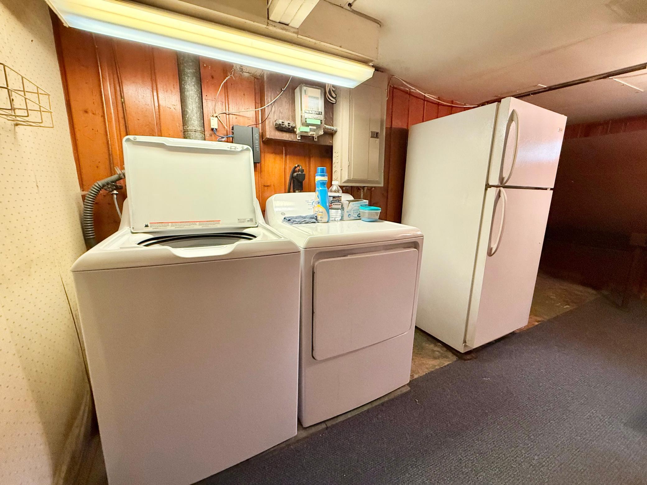 1935 single family home for sale at 618 Dewey Avenue N in Thief River Falls, MN — 3 bed, 2 bath (photo 30 of 38)