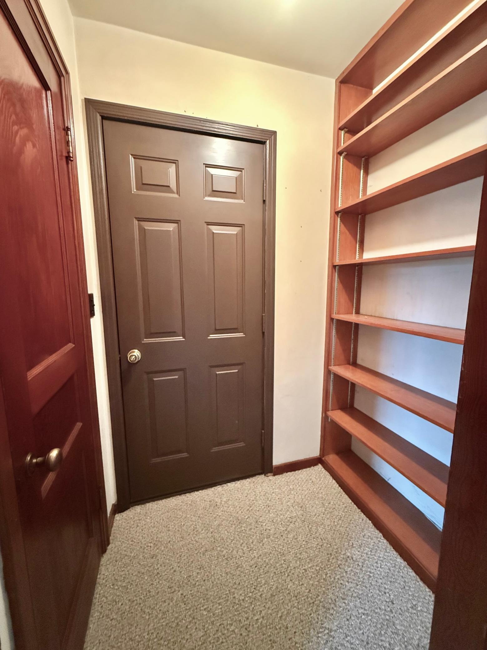 1935 single family home for sale at 618 Dewey Avenue N in Thief River Falls, MN — 3 bed, 2 bath (photo 4 of 38)
