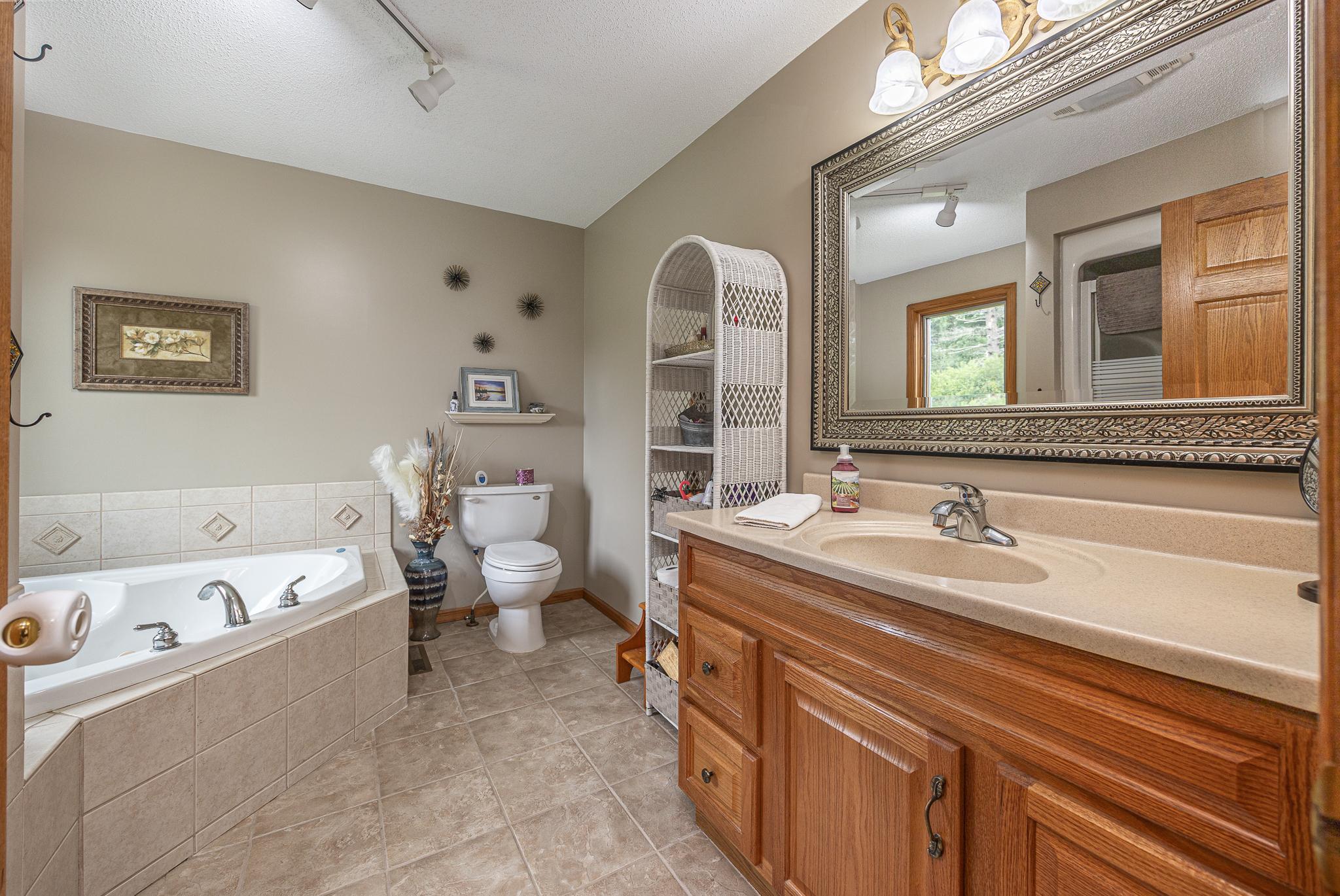 2004 single family home for sale at 307 Colleen Street SE in Remer, MN — 3 bed, 2 bath (photo 14 of 31)
