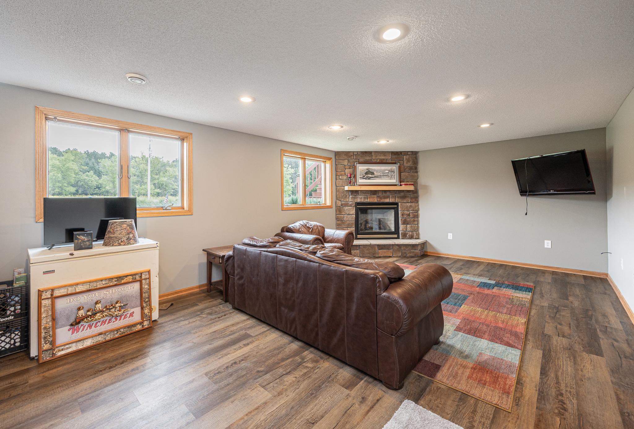 2004 single family home for sale at 307 Colleen Street SE in Remer, MN — 3 bed, 2 bath (photo 17 of 31)