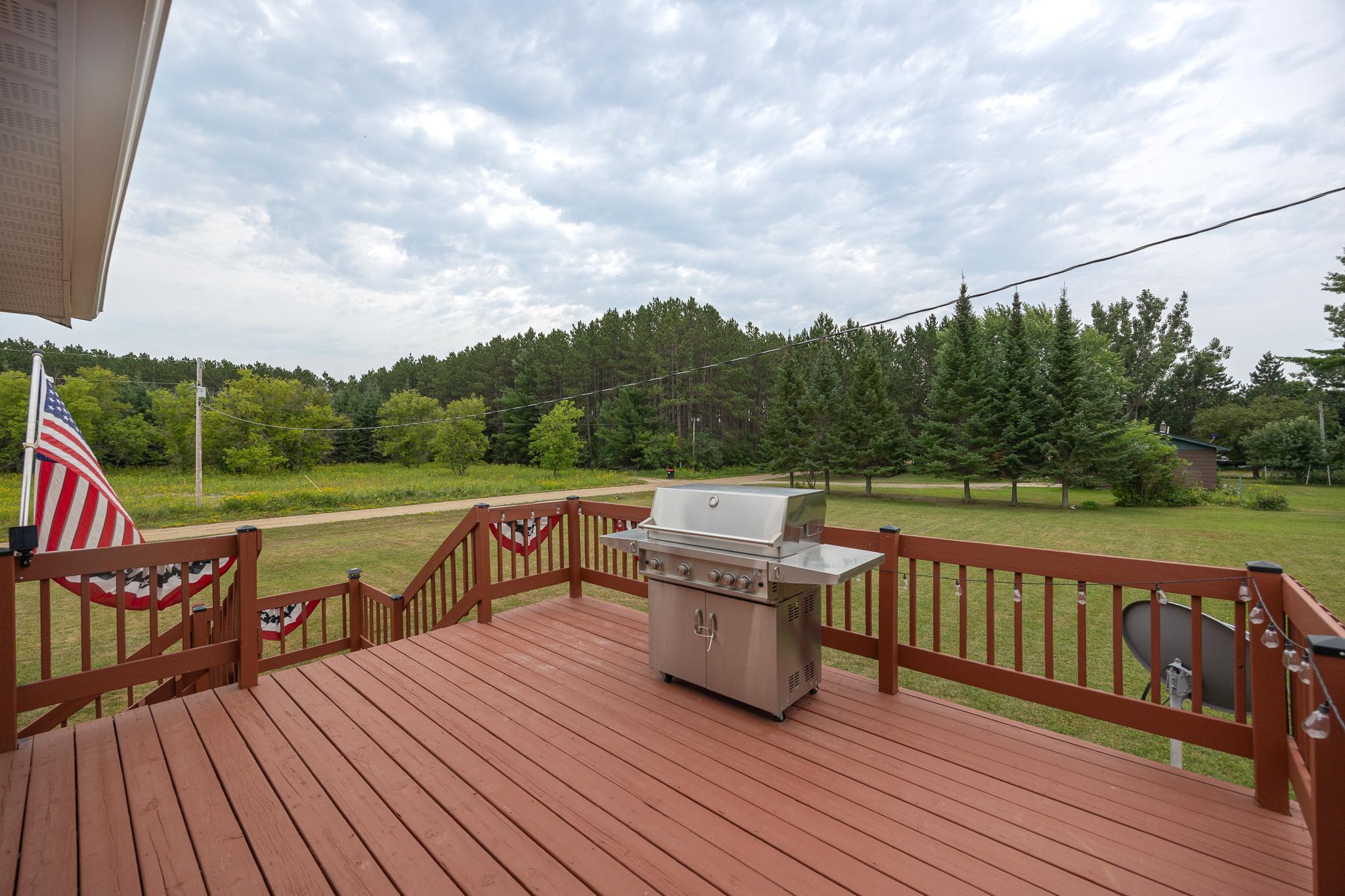 2004 single family home for sale at 307 Colleen Street SE in Remer, MN — 3 bed, 2 bath (photo 3 of 31)