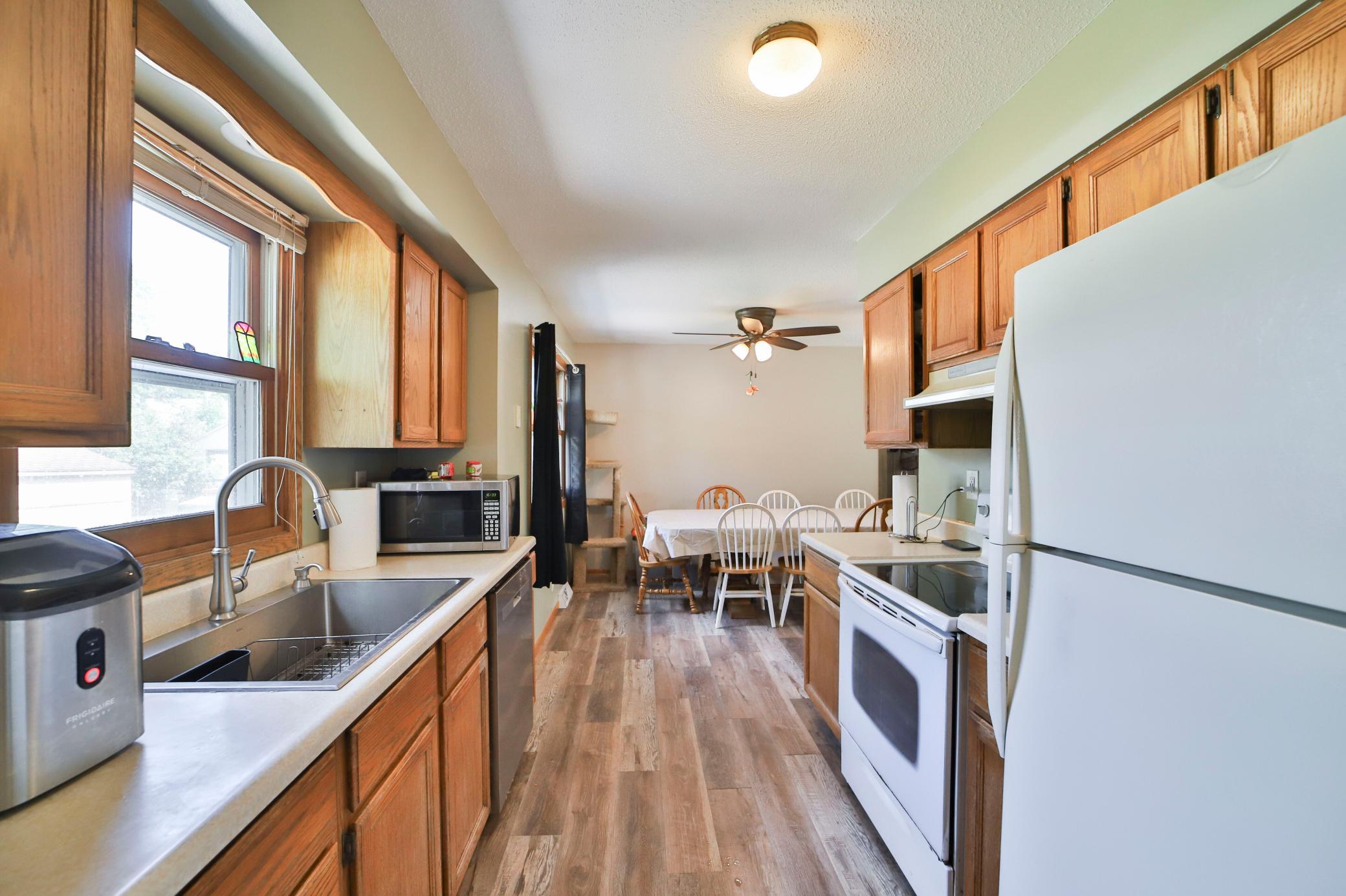 1959 single family home for sale at 505 G Street NE in Brainerd, MN — 4 bed, 2 bath (photo 2 of 40)