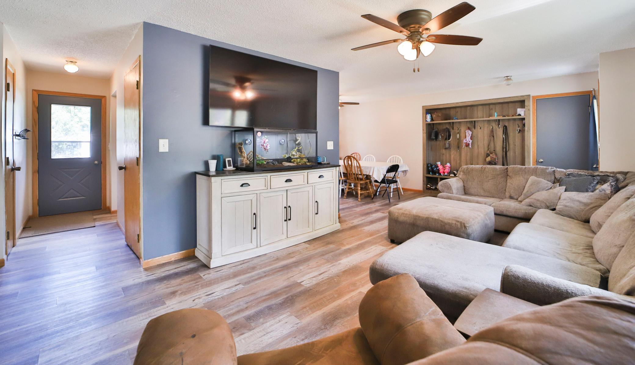 1959 single family home for sale at 505 G Street NE in Brainerd, MN — 4 bed, 2 bath (photo 12 of 40)