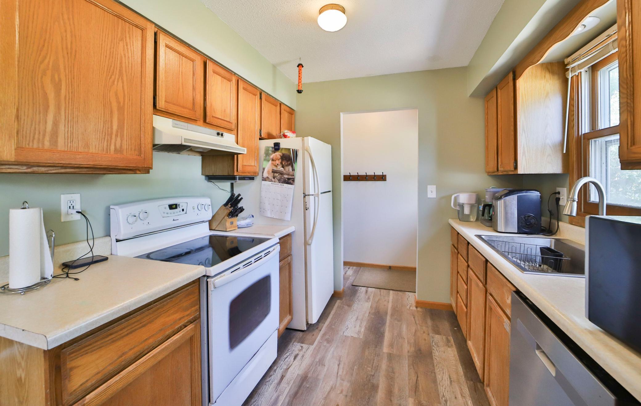 1959 single family home for sale at 505 G Street NE in Brainerd, MN — 4 bed, 2 bath (photo 4 of 40)