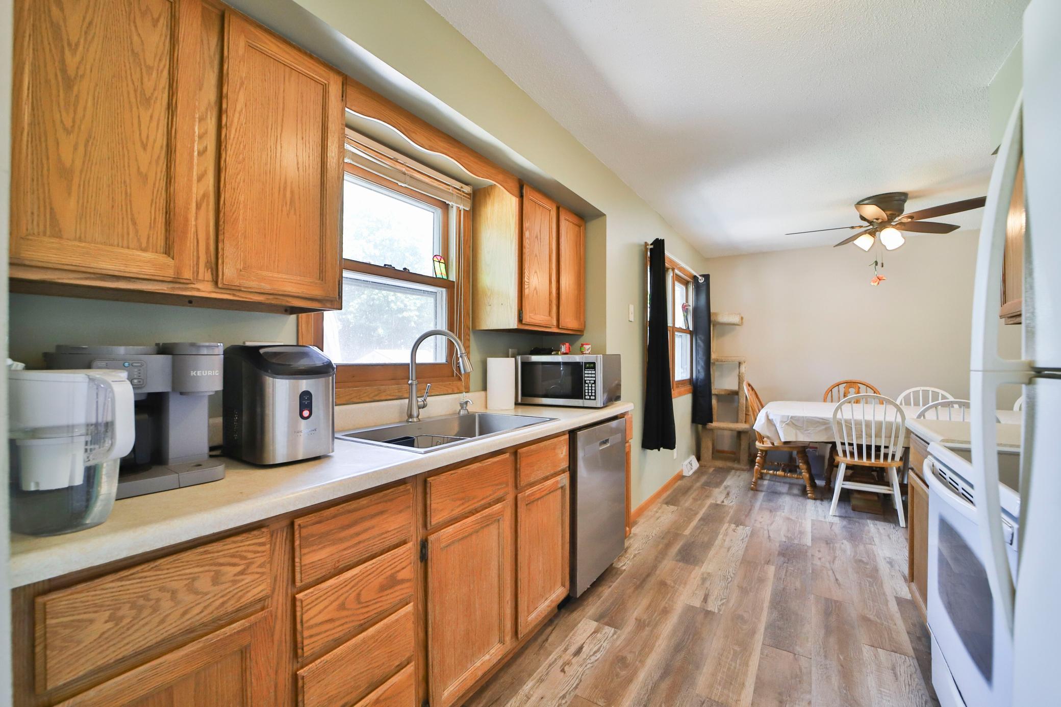 1959 single family home for sale at 505 G Street NE in Brainerd, MN — 4 bed, 2 bath (photo 5 of 40)