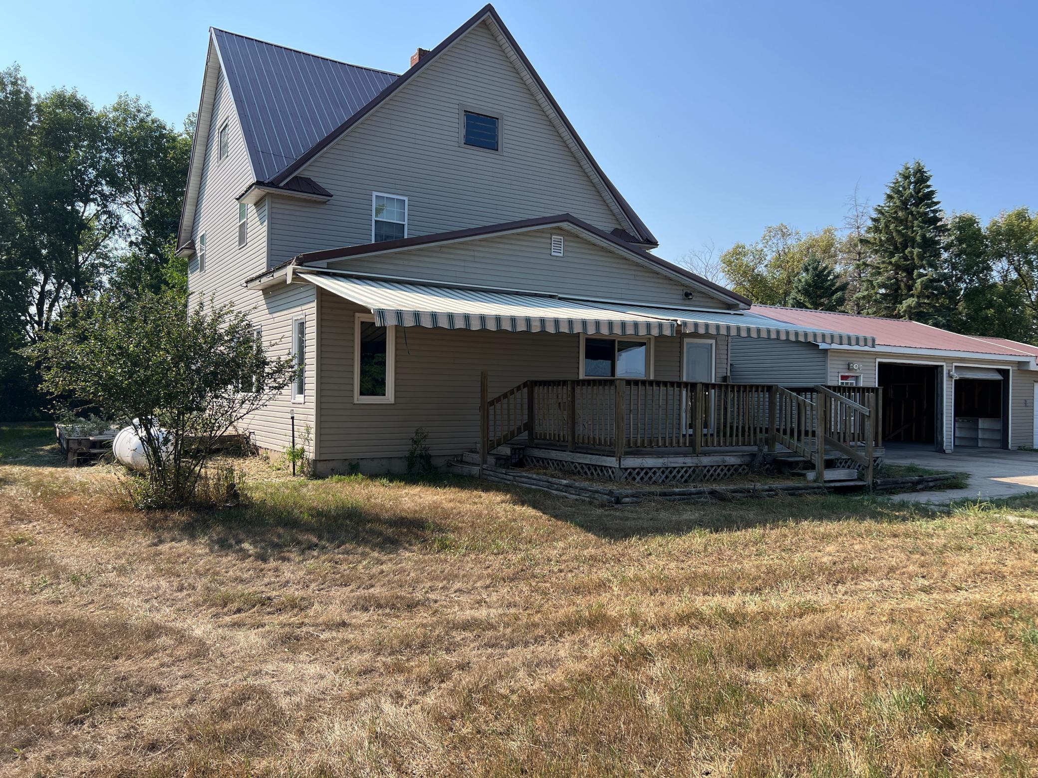 1938 single family home for sale at 10441 County Road 14 in Binford, ND — 4 bed, 1 bath (photo 17 of 94)