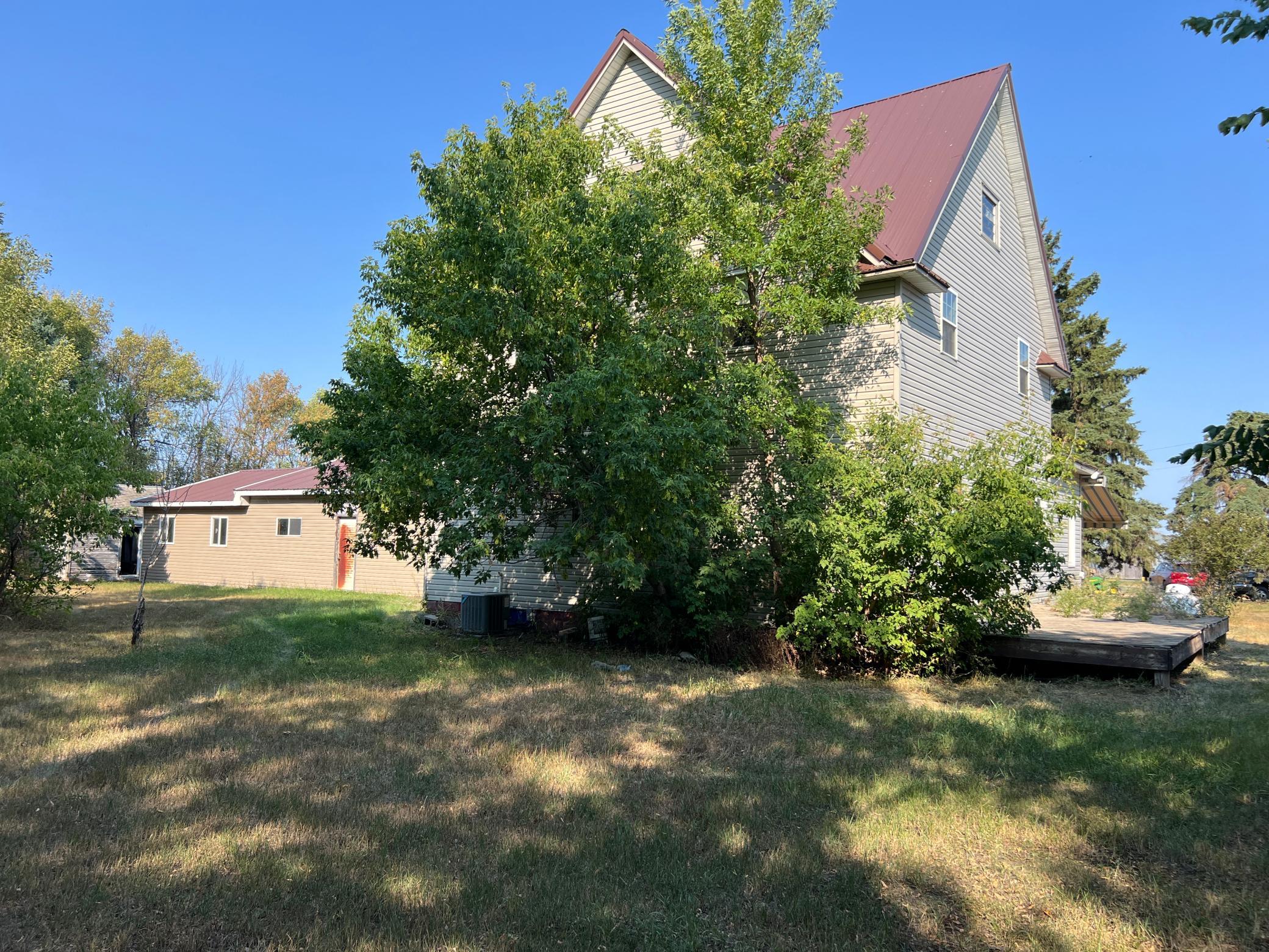 1938 single family home for sale at 10441 County Road 14 in Binford, ND — 4 bed, 1 bath (photo 19 of 94)
